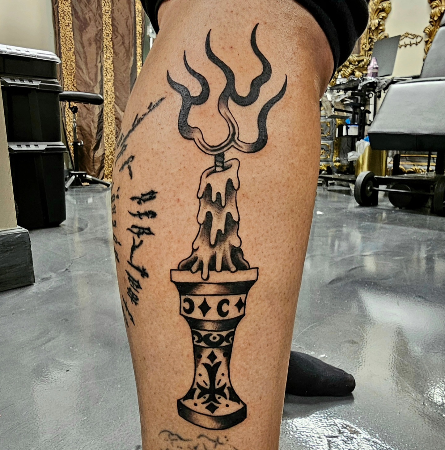Tattoo by @taylorgperry — black_and_grey