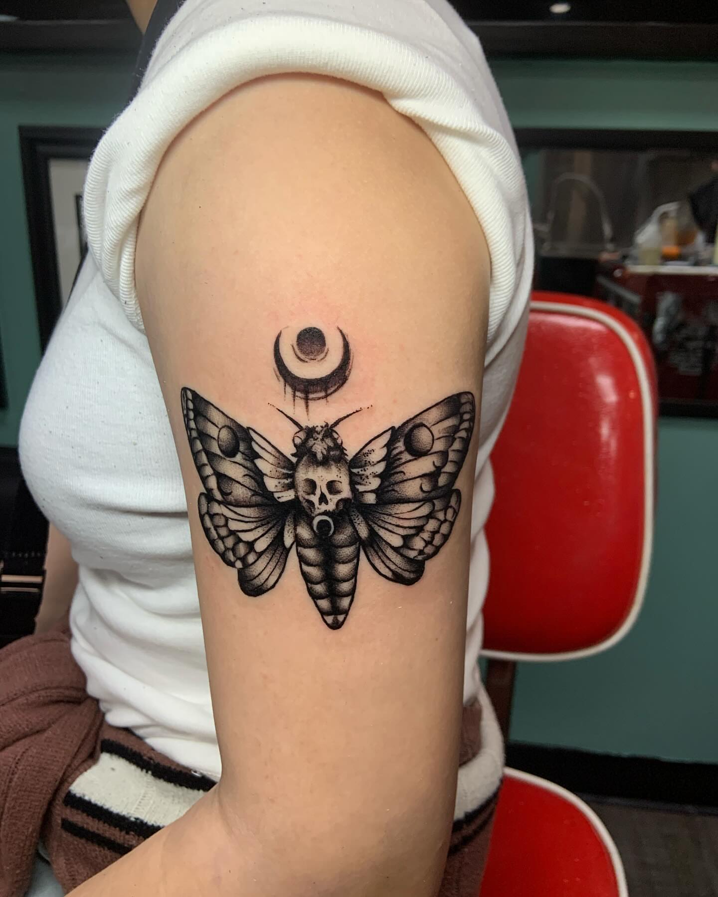 Tattoo by @tattoomike17 — black_and_grey