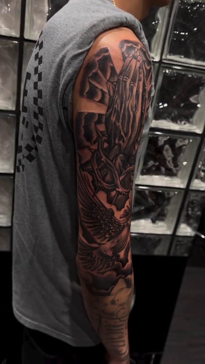 Tattoo by @hector_tatt2z — black_and_grey, realism