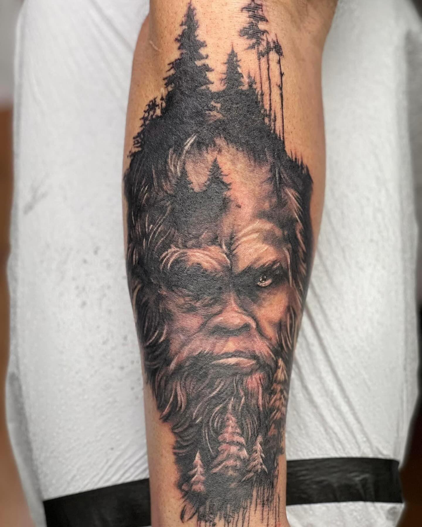 Tattoo by @tattoosbywoody — realism