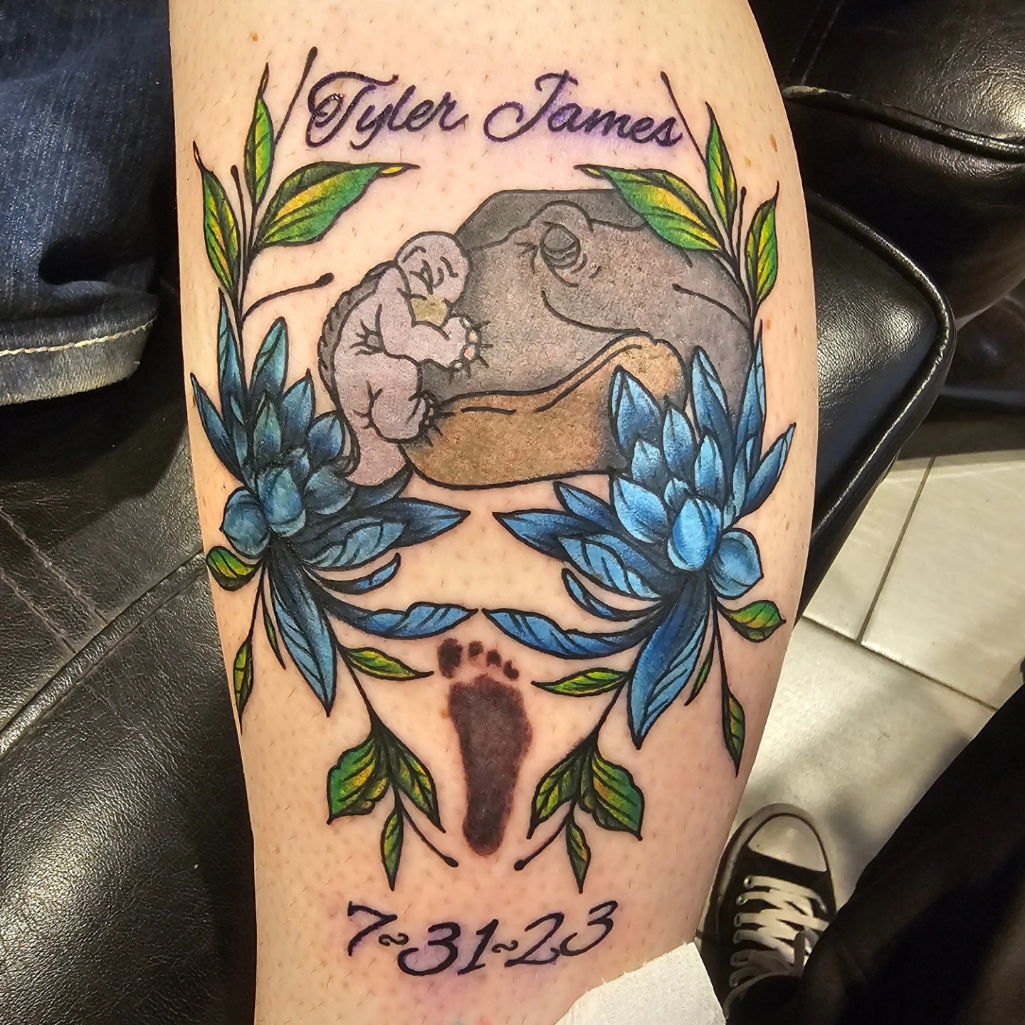 Tattoo by @a_a_ron_tattoos — fine_line, realism