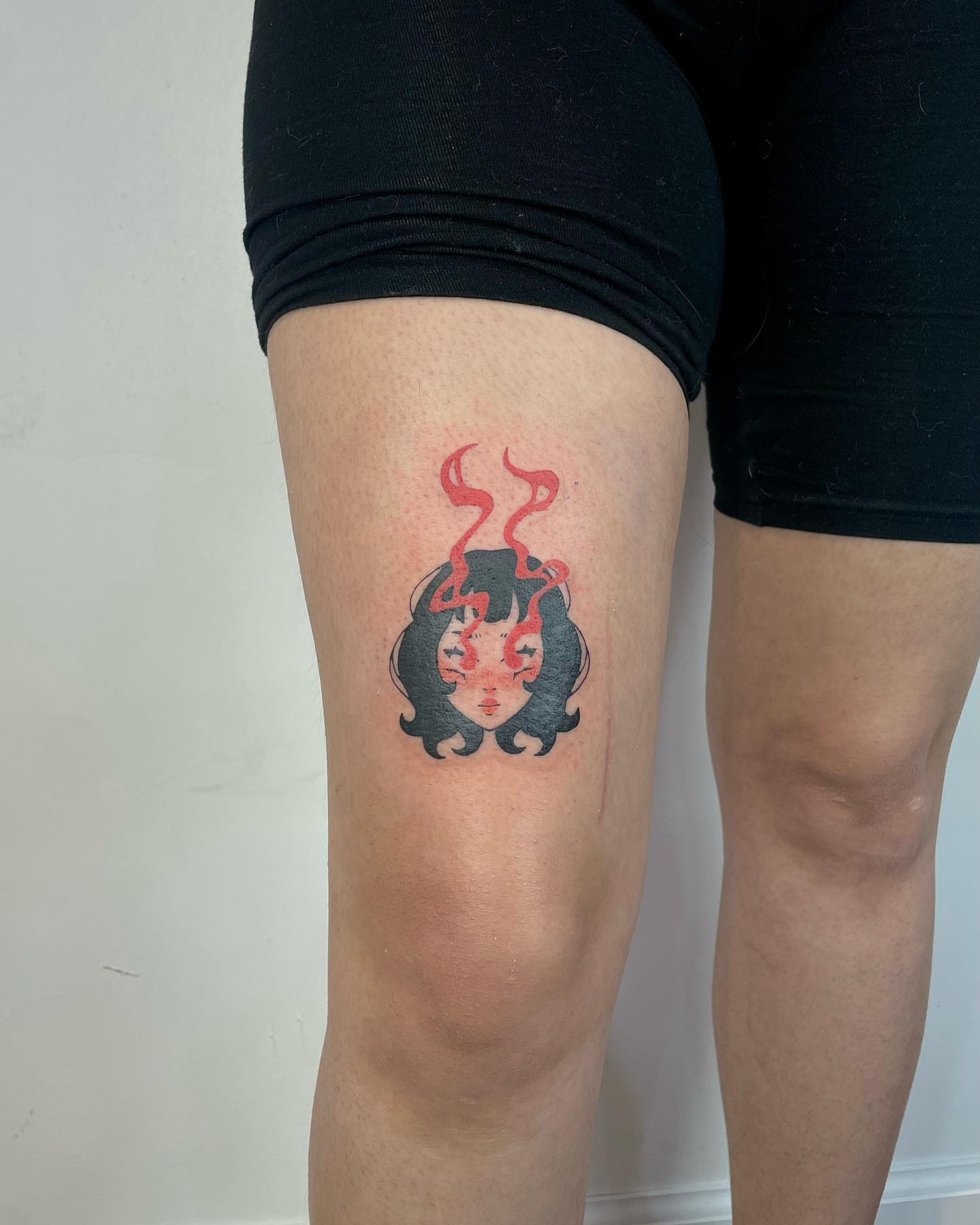Woman with steam dotwork tattoo on the thigh by sarah ✶