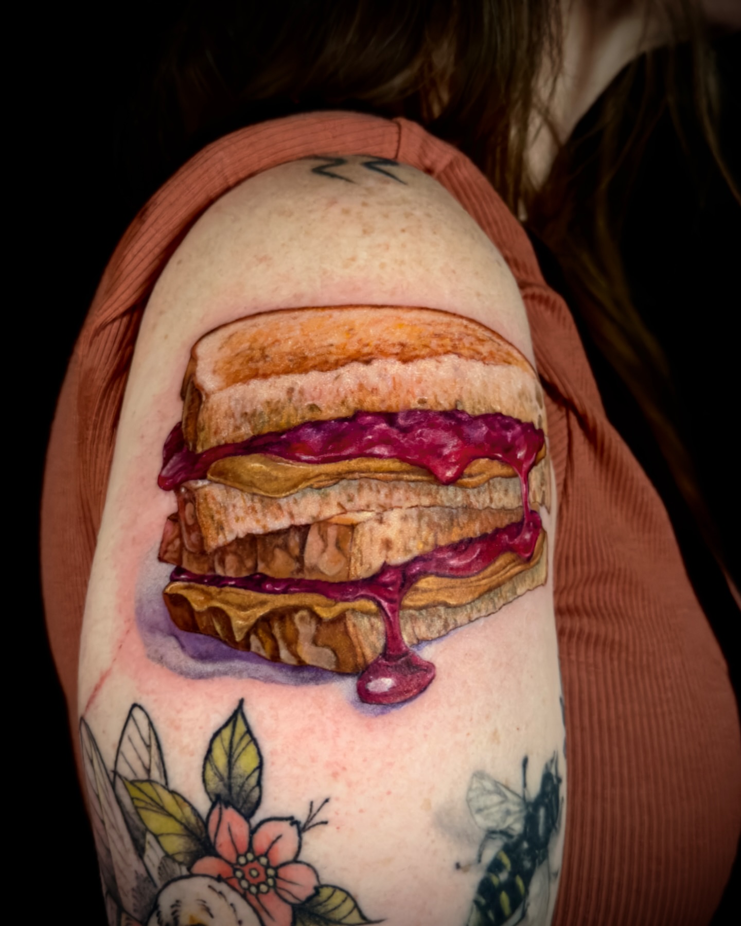 Tattoo by @niclunatattoo — realism