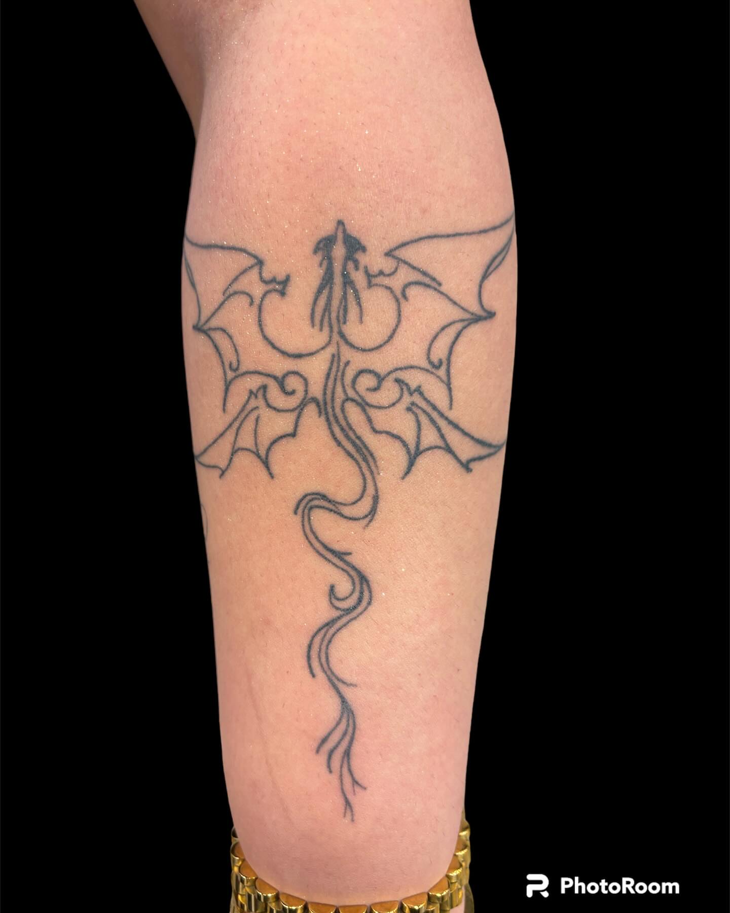 Tattoo by @martin_uefinelineartist — black_and_grey