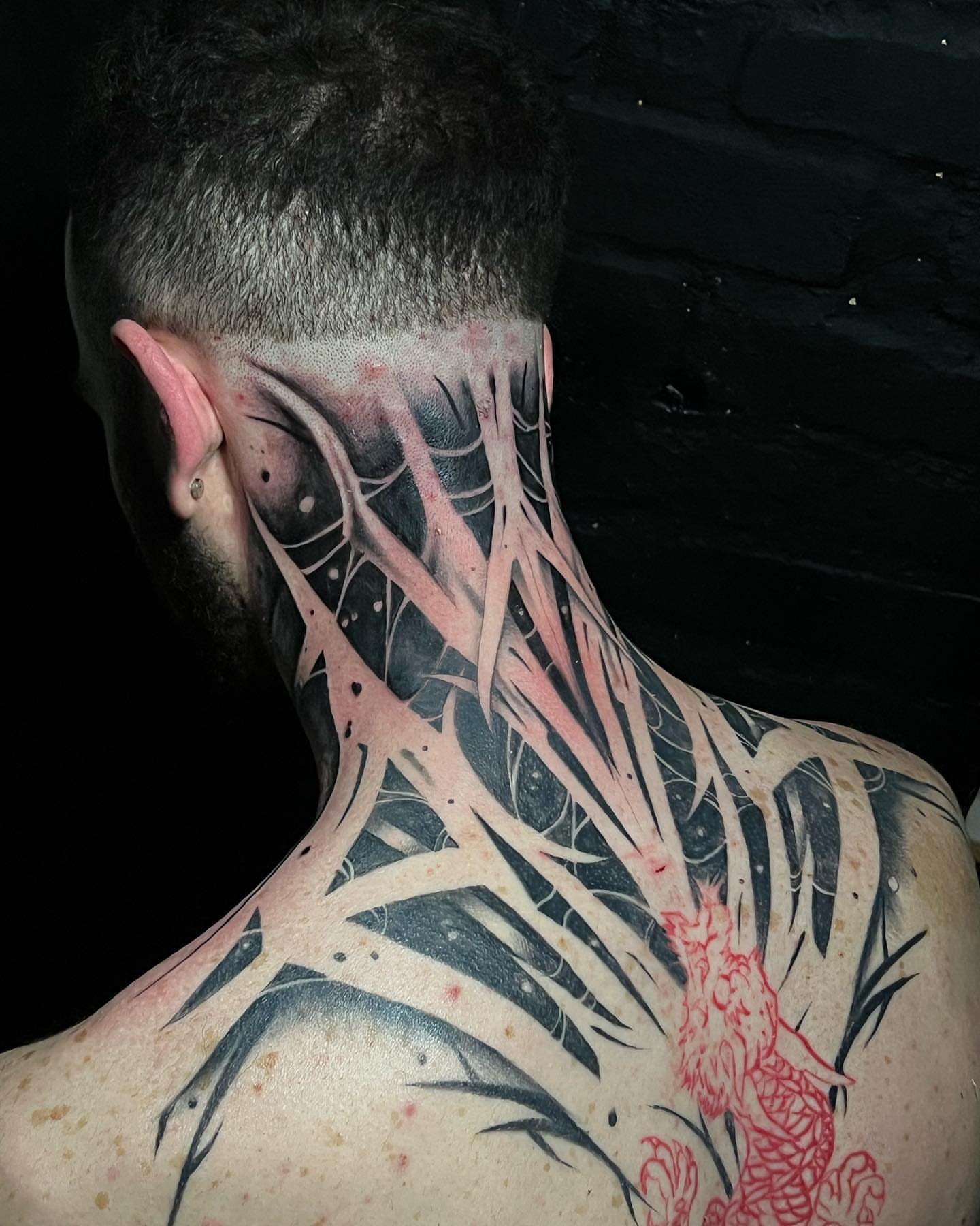 Tattoo by @kamil_inki β dotwork, realism