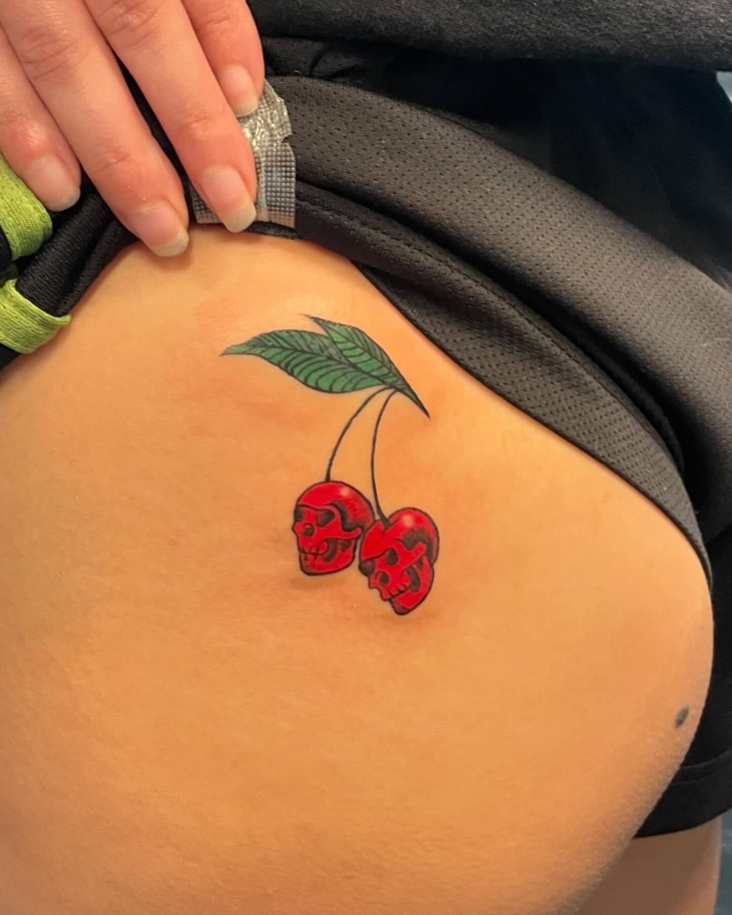 Tattoo by @tori_tattooz β realism