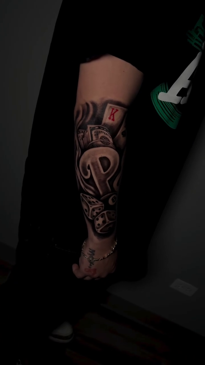 Abstract geometric pattern geometric tattoo by Hugo Ruiz-Esparza