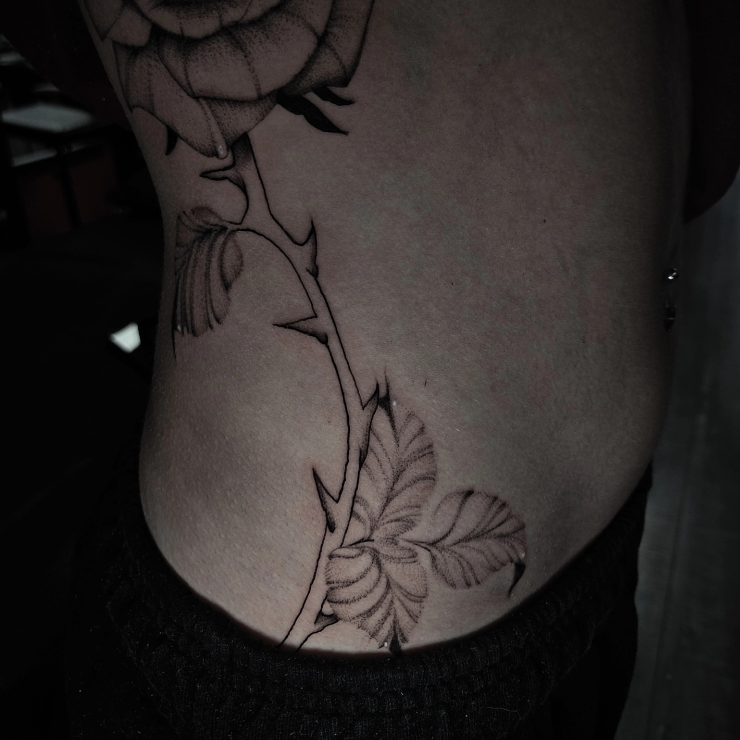 Rose black and grey tattoo on the ribs by Gabrielle Esperanza ☽。⋆