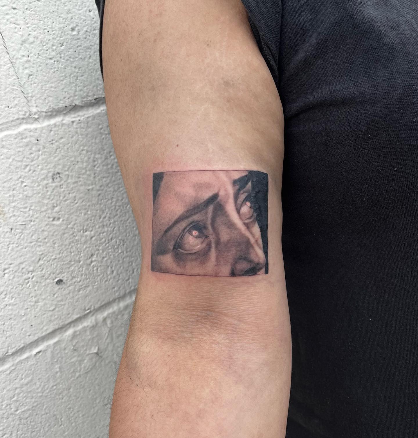 Eye realism tattoo on the forearm by 𝖎𝖘𝖆 ✶ 𝖉𝖋𝖜 𝖙𝖆𝖙𝖙𝖔𝖔𝖘