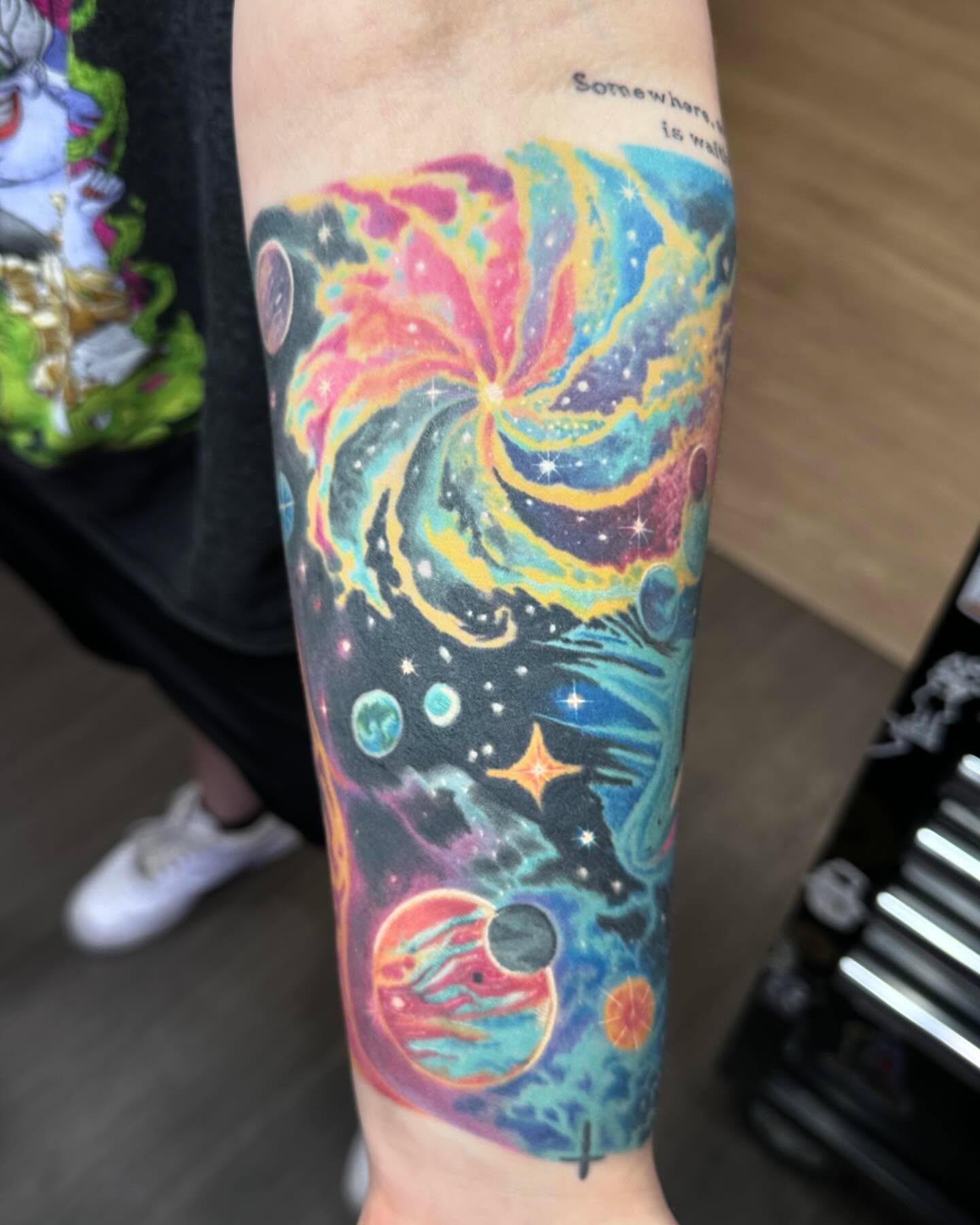 Tattoo by @oscarariastattoos — dotwork, new_school