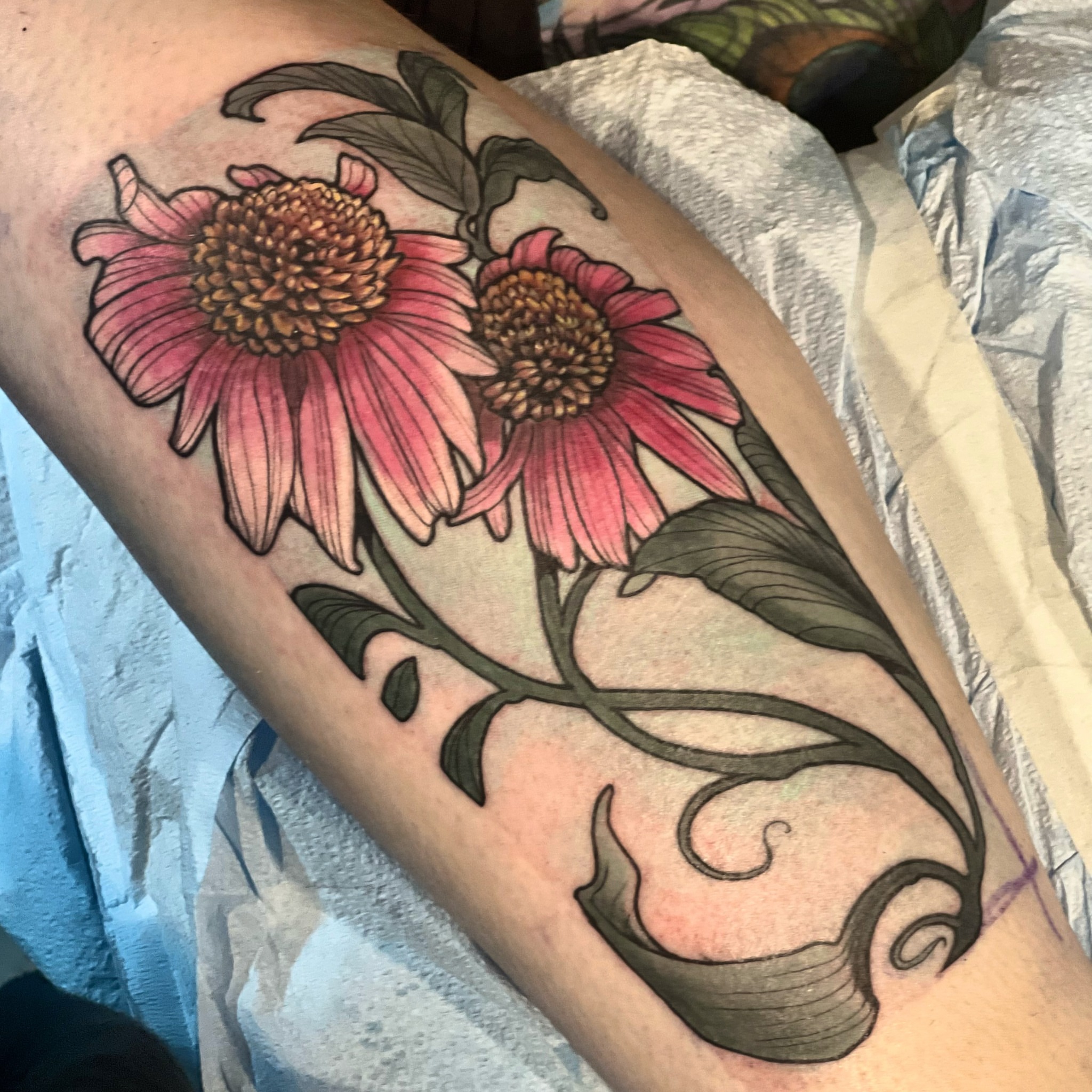 Tattoo by @miss_hell_radz — american_traditional