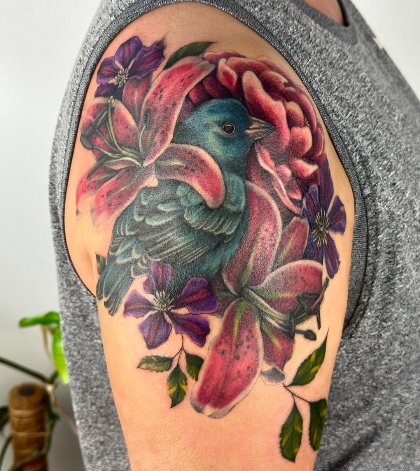 Bird and flowers realism tattoo on the shoulder by 𓆏 Alyssa Carbonara 𓆏