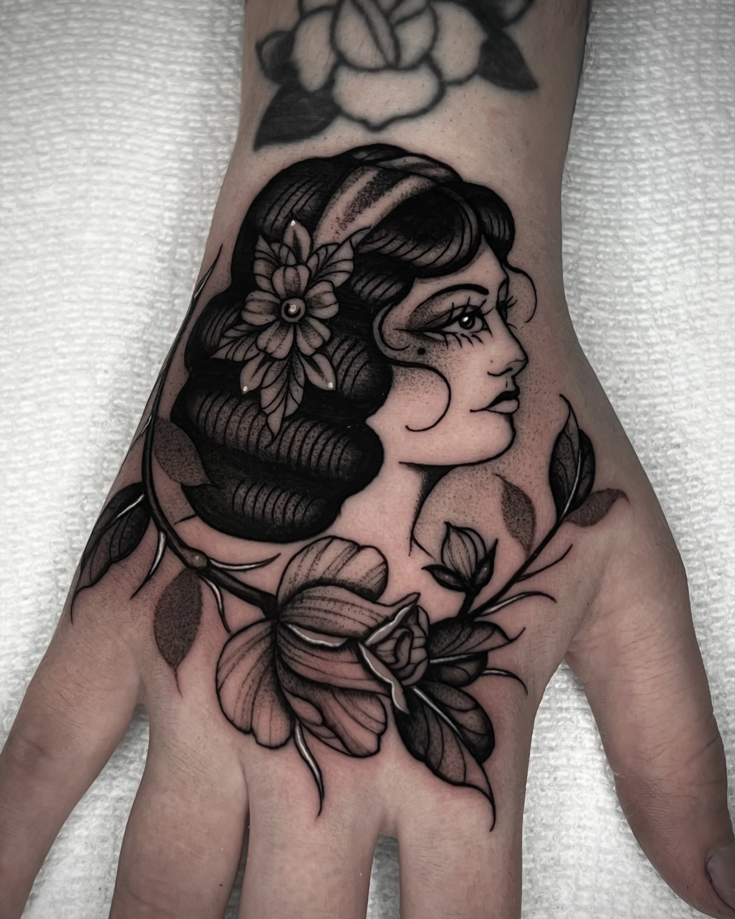 Tattoo by @caitybugink โ black_and_grey