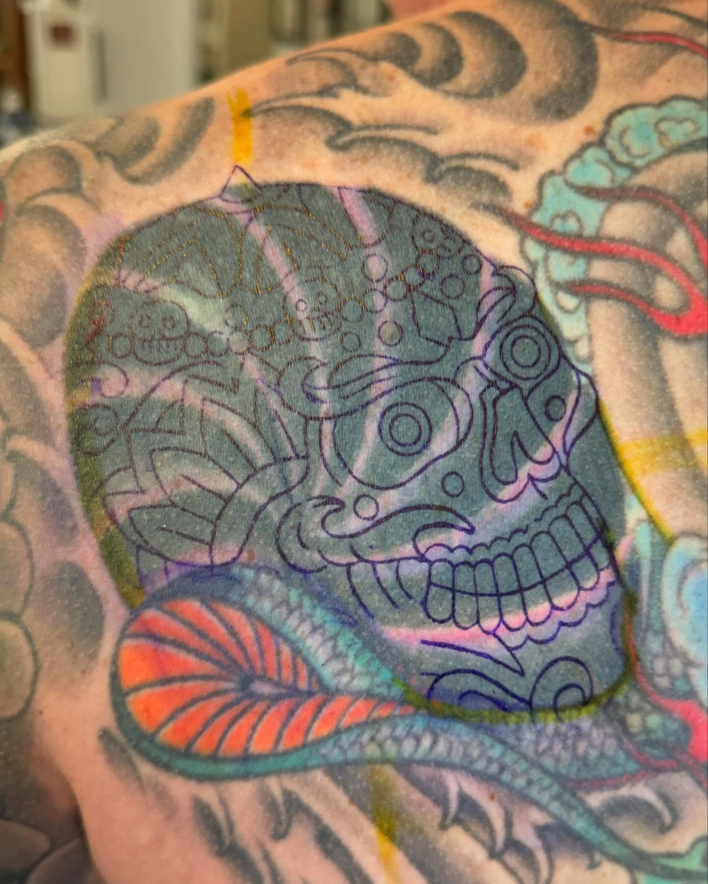 Skull Chicano tattoo on the shoulder by Erick Lynch, Cambridge, Massachusetts