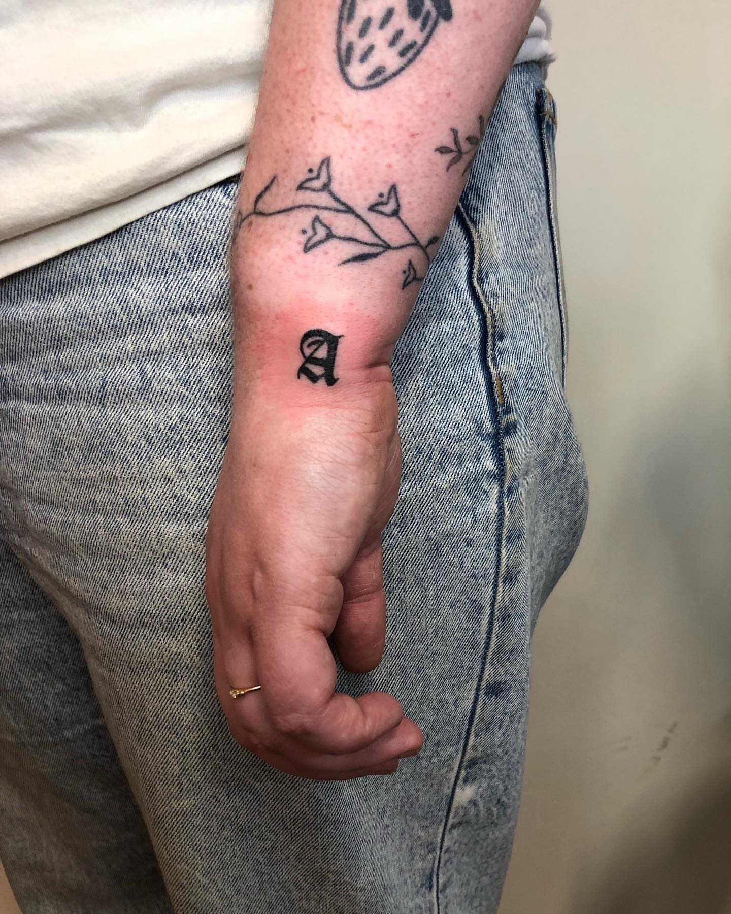 Tattoo by @hocuspokus_ — fine_line