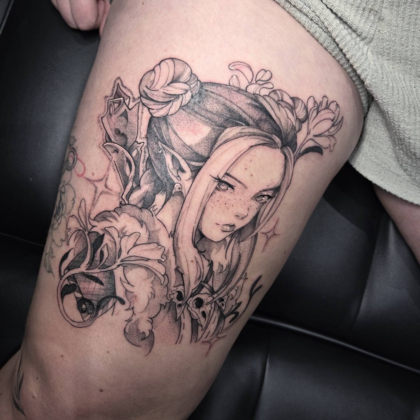 Tattoo by @savshimi — dotwork, realism