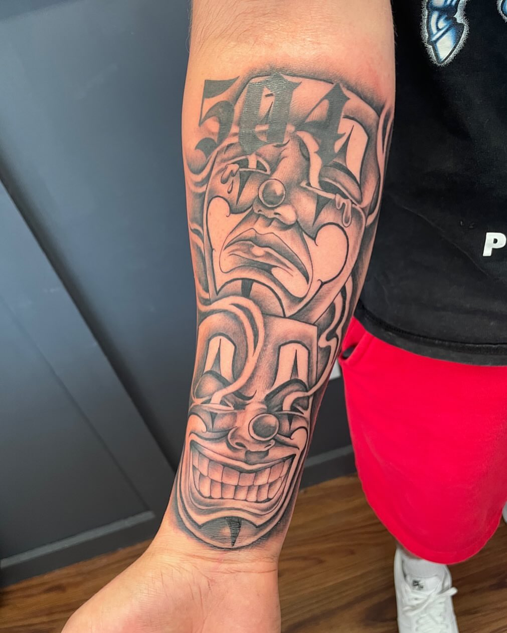 Tattoo by @bohemianblake — black_and_grey