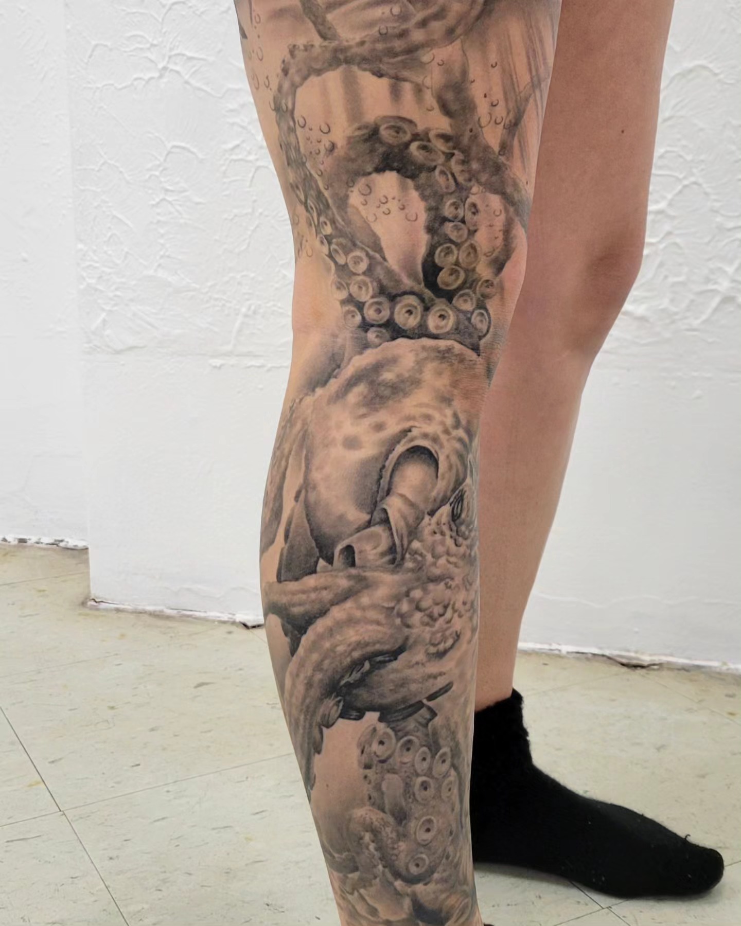 Tattoo by @lizvonborden — black_and_grey, realism