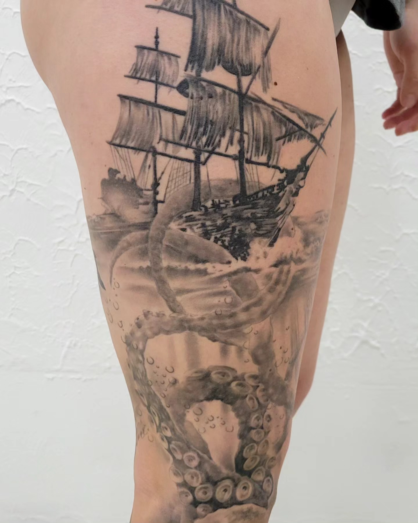 Tattoo by @lizvonborden — black_and_grey, realism