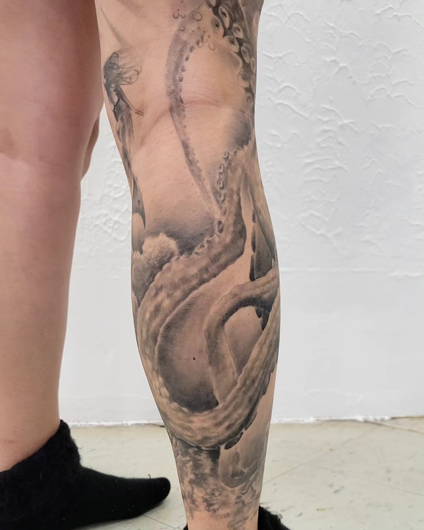 Tattoo by @lizvonborden — black_and_grey, realism