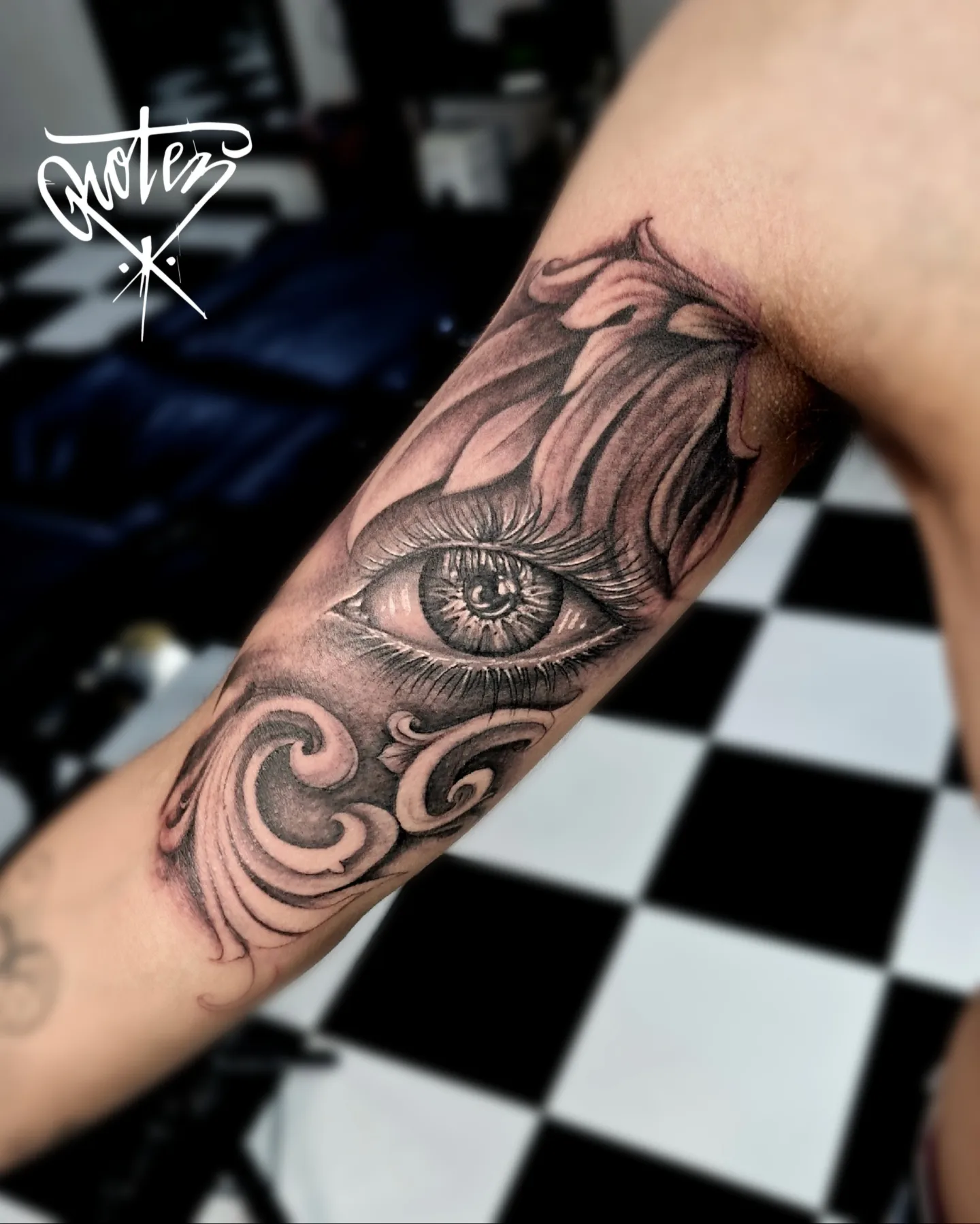 Tattoo by @rotenhill_tattoo — black_and_grey, realism