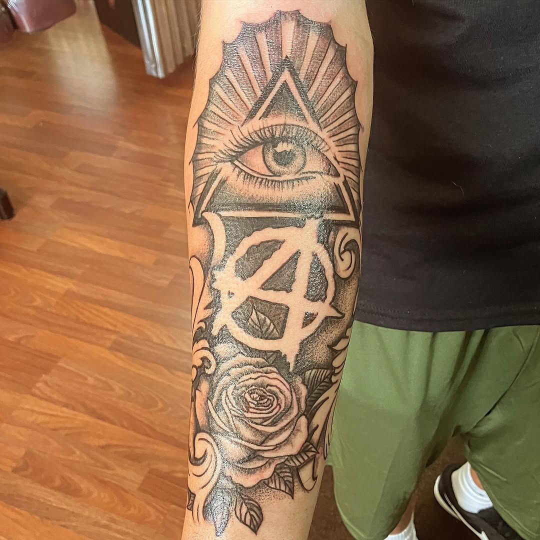 Tattoo by @james_sparkman_tattoos — black_and_grey, realism