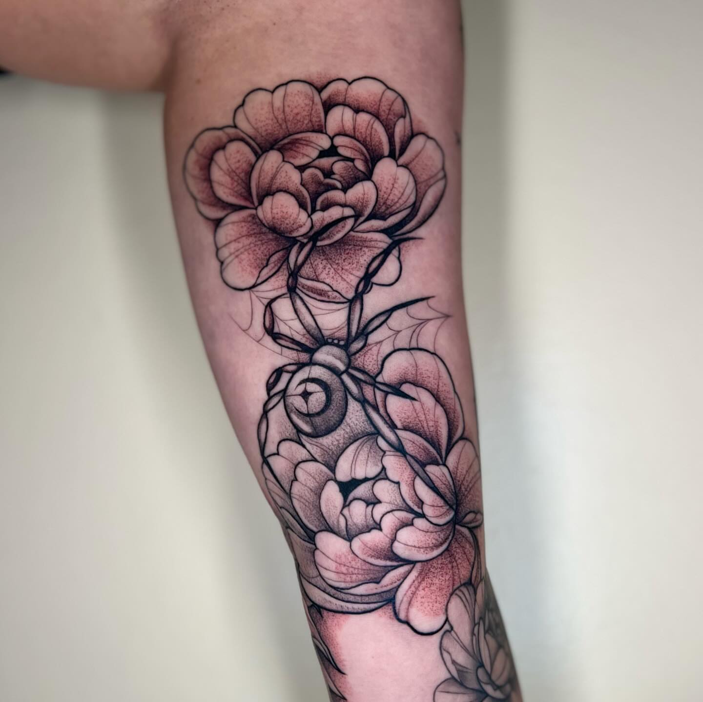 Tattoo by @moemoetattoos — dotwork, black_and_grey