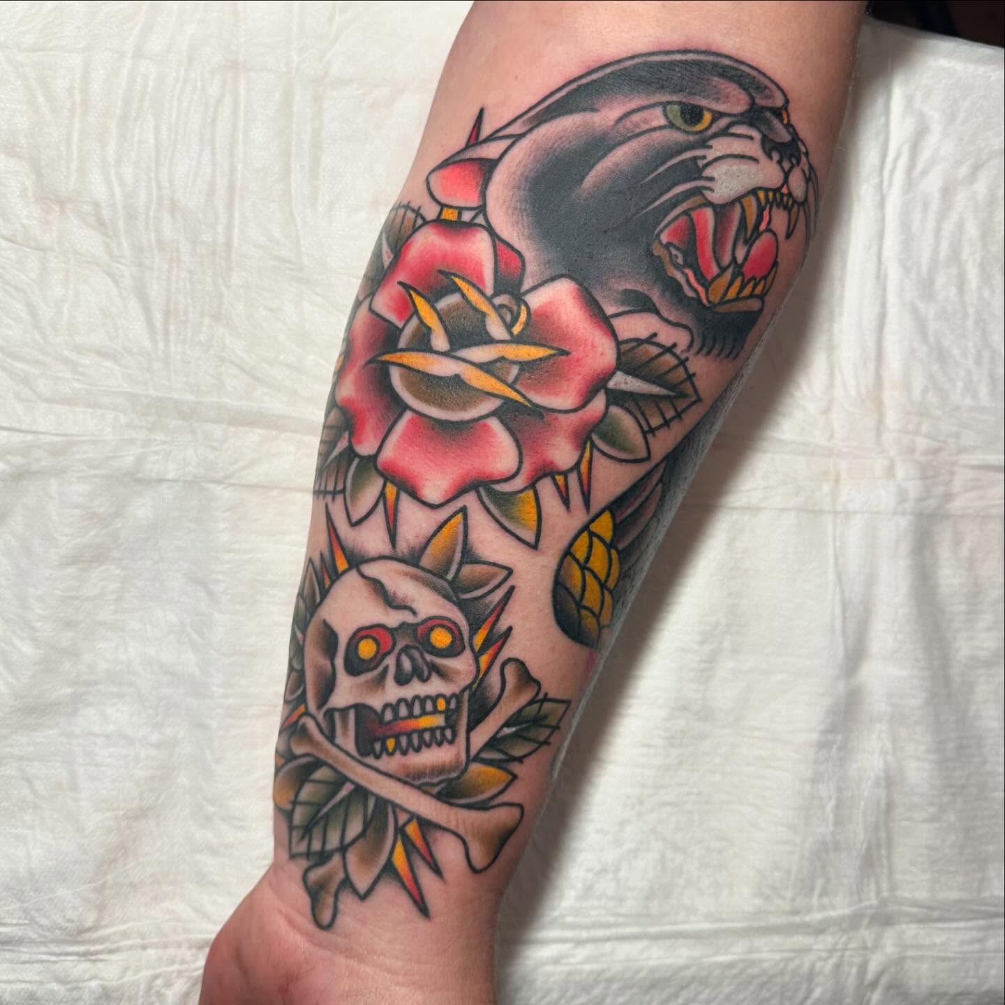 Tattoo by @jennitattoo โ american_traditional