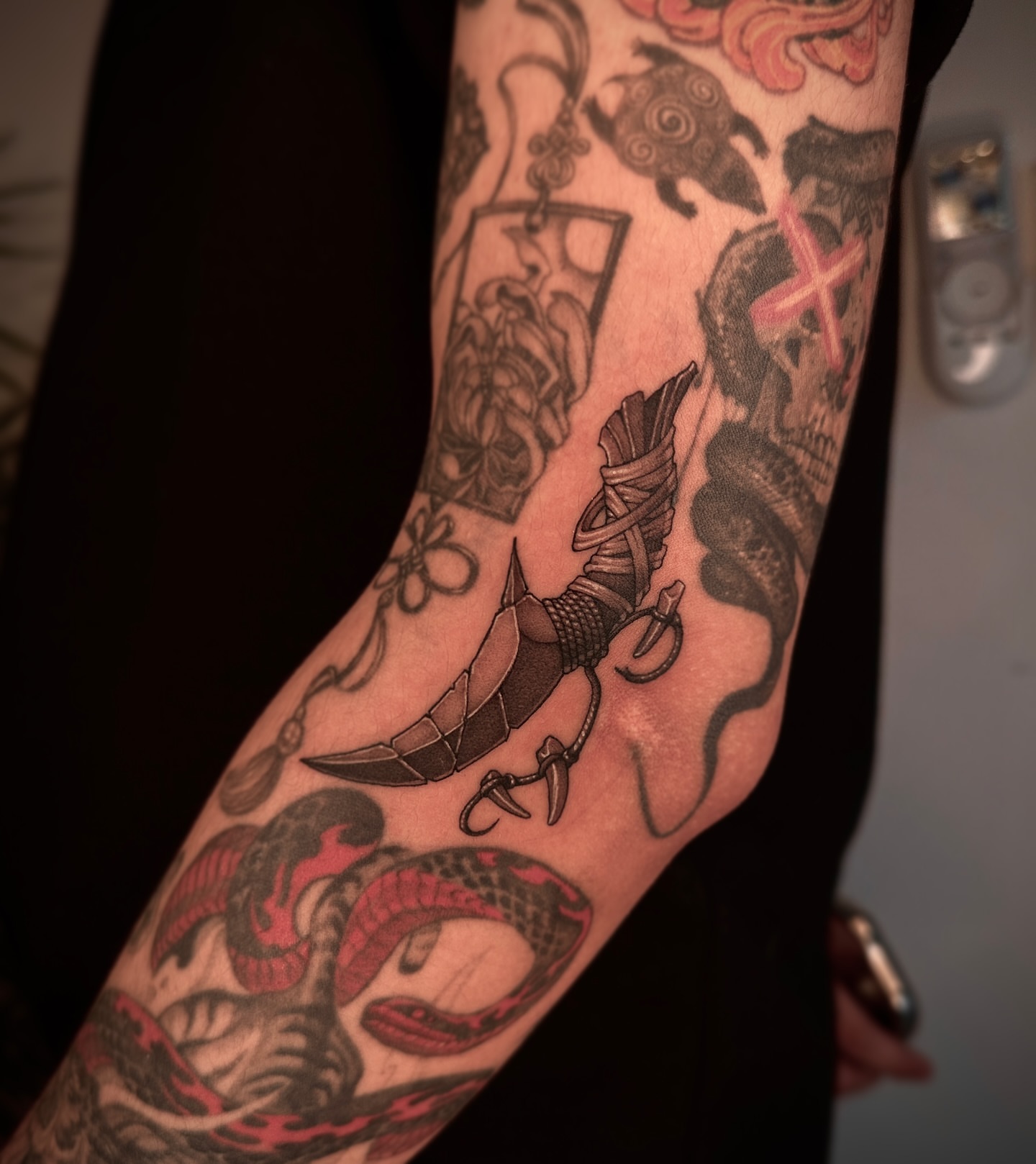 Tattoo by @wonsoong_blk — american_traditional, black_and_grey