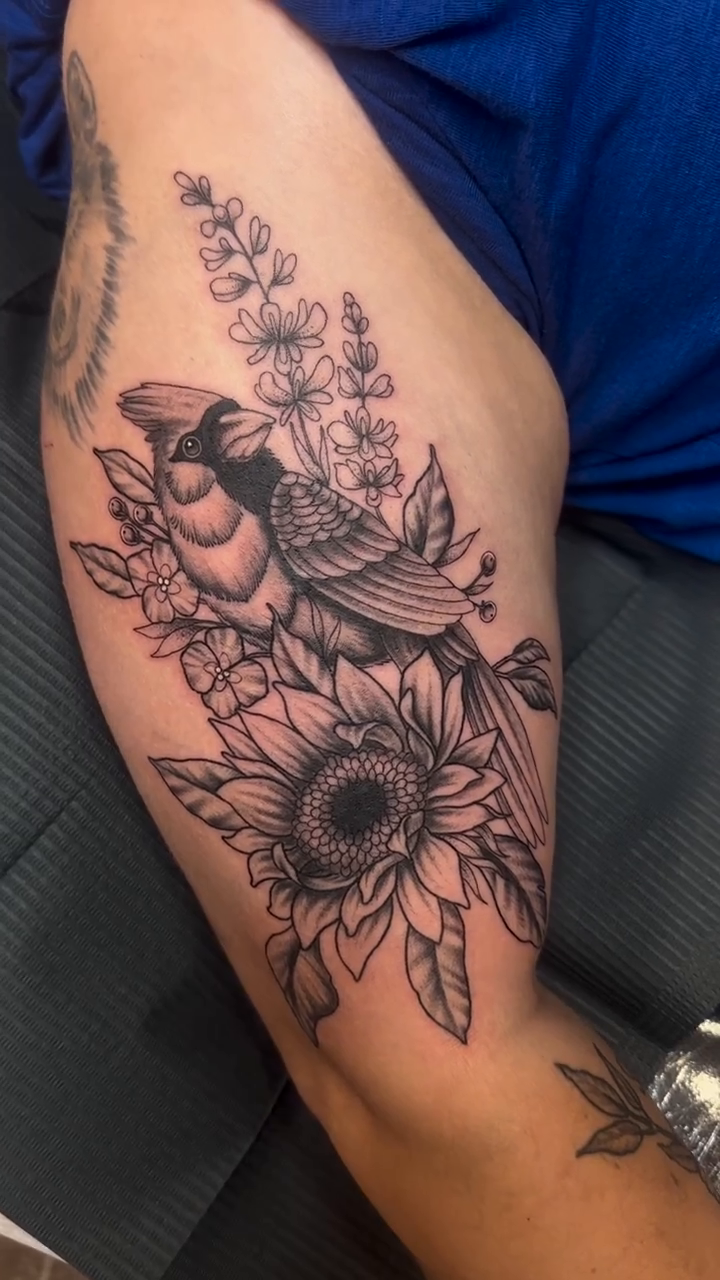 Tattoo by @tattooarielle — black_and_grey, realism