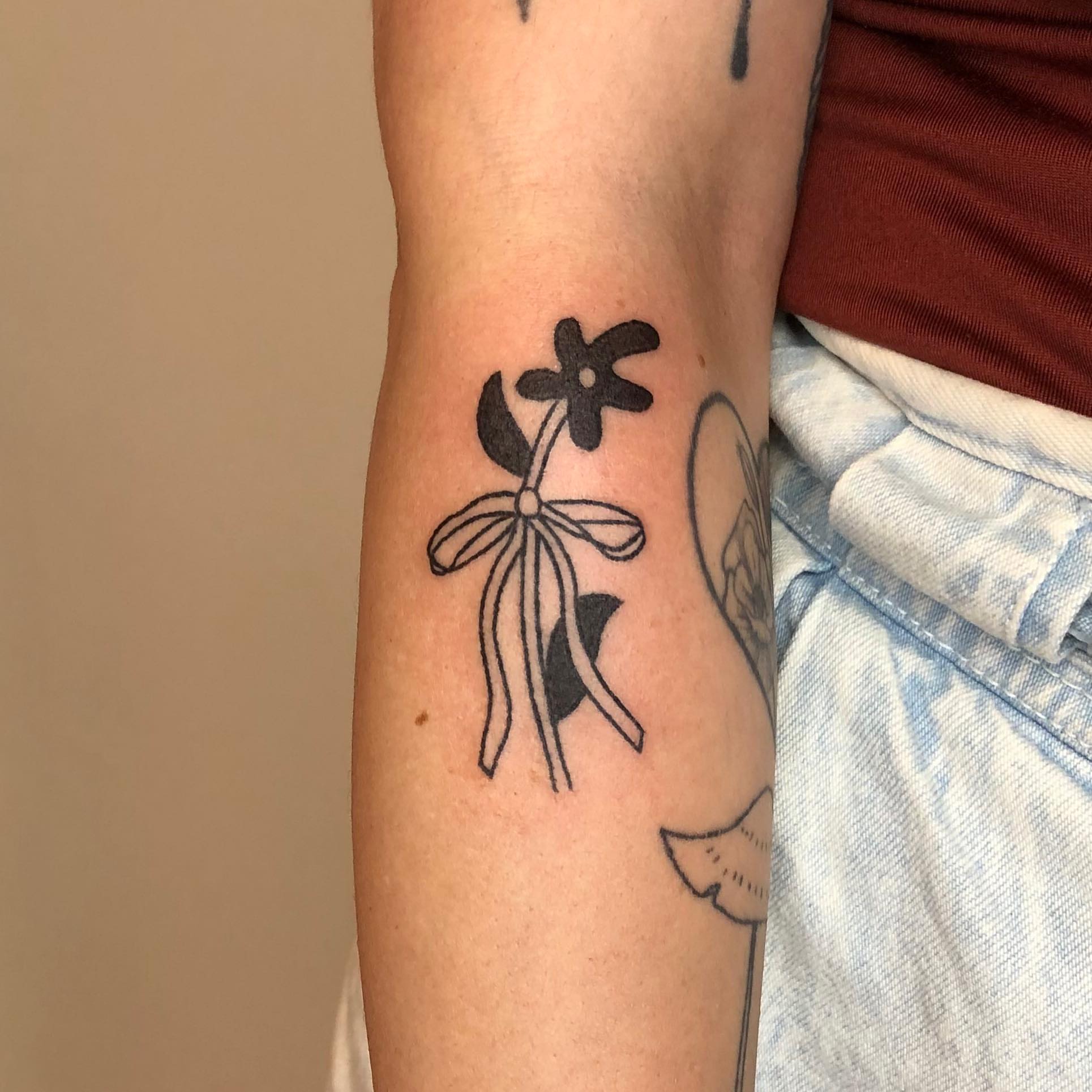 Tattoo by @hocuspokus_ — black_and_grey