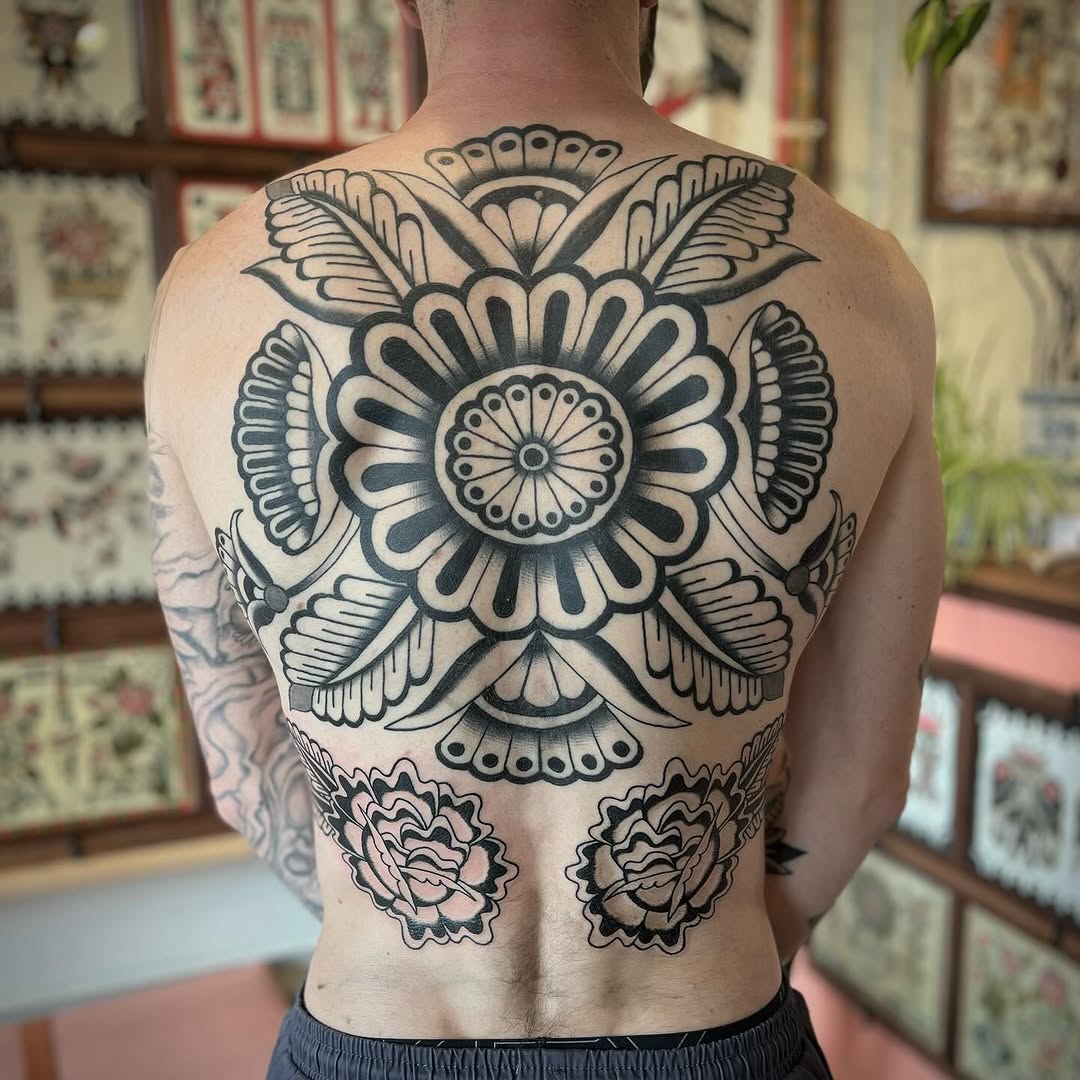 Tattoo by @david_tattselhoff — american_traditional