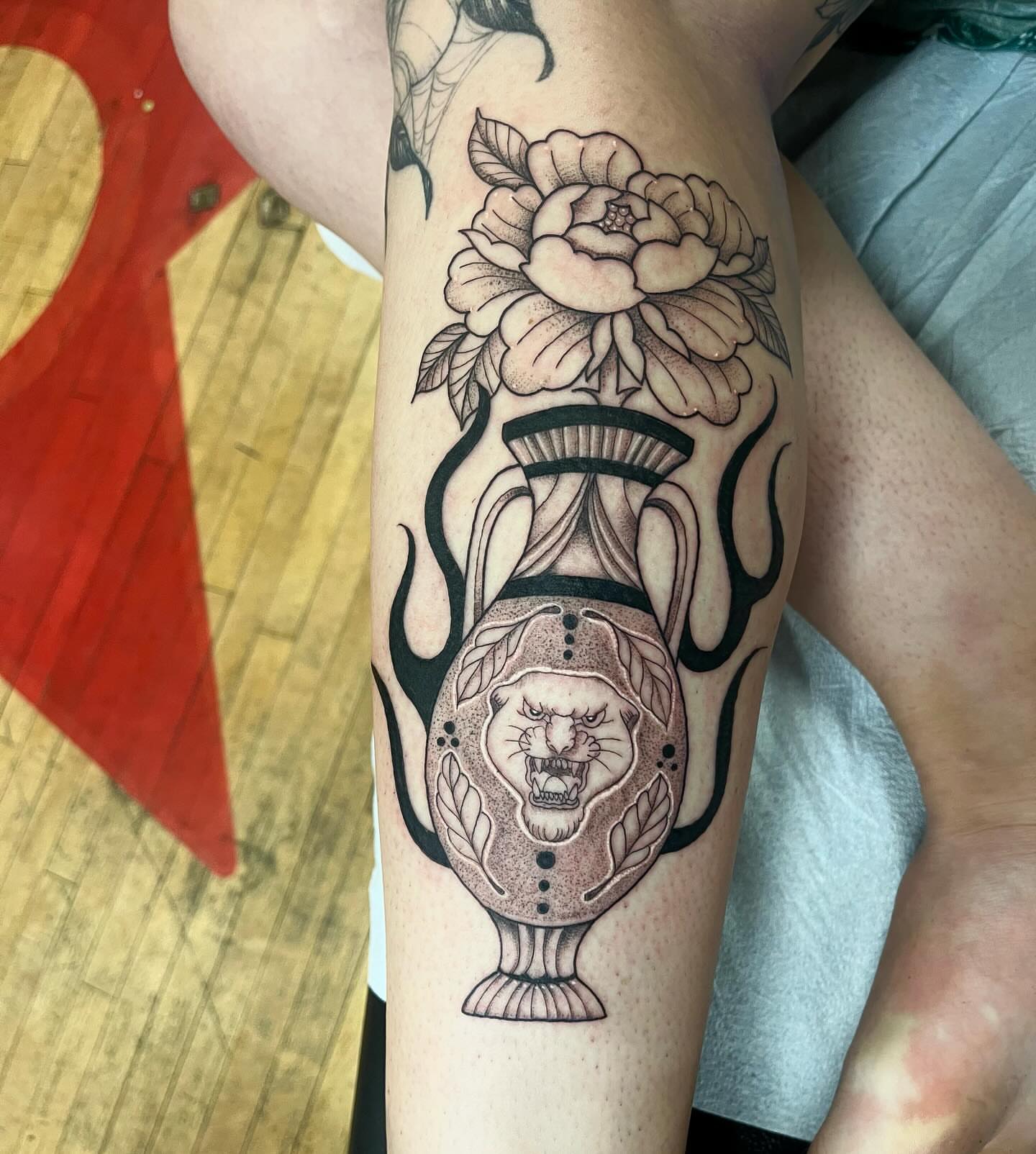 Angry lion in vase dotwork tattoo on the forearm by ᥴꫝꪶꪮꫀ 𝘬ꪶꫀ𝓲ꪀ ❤️‍🔥, Denver, Colorado