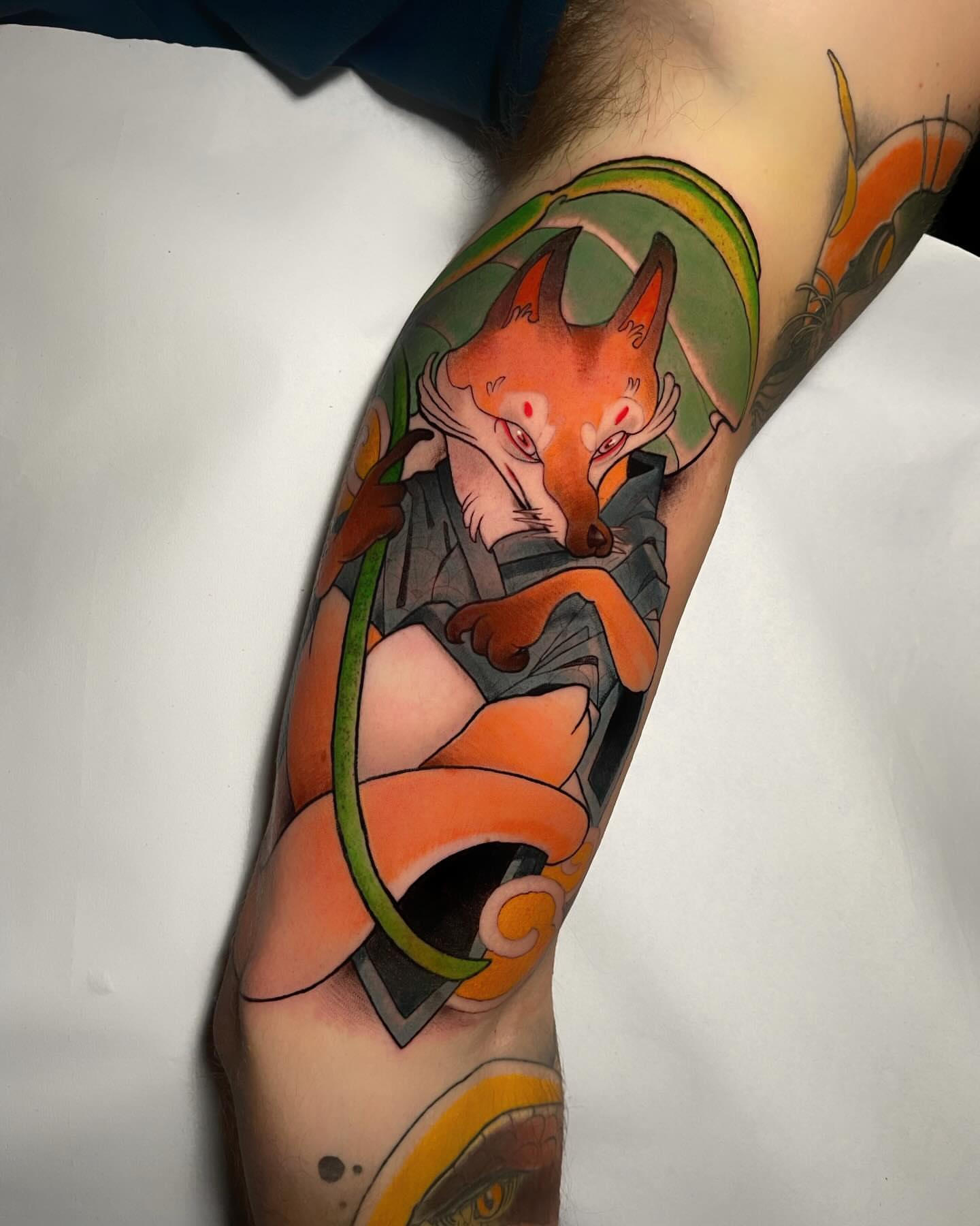 Tattoo by @suba_tattoo — american_traditional, dotwork
