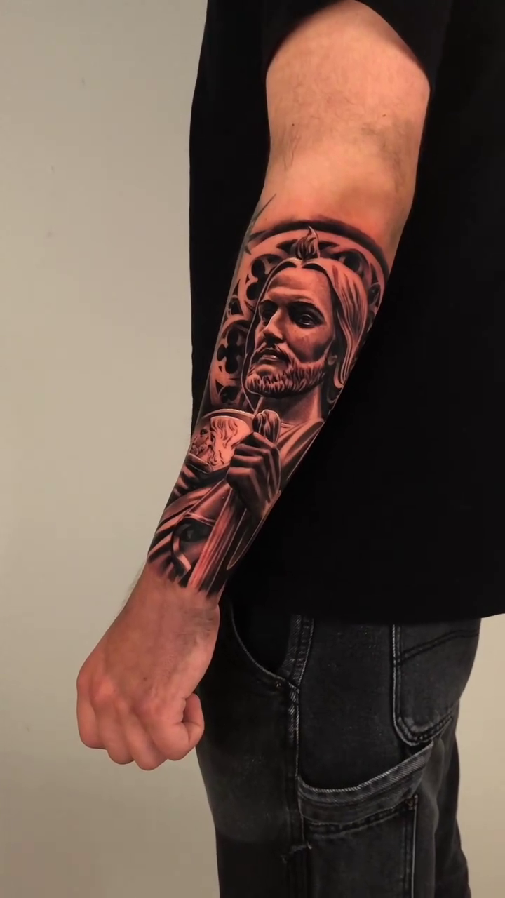 Jesus Christ portrait realism tattoo by David "Mager" Torres