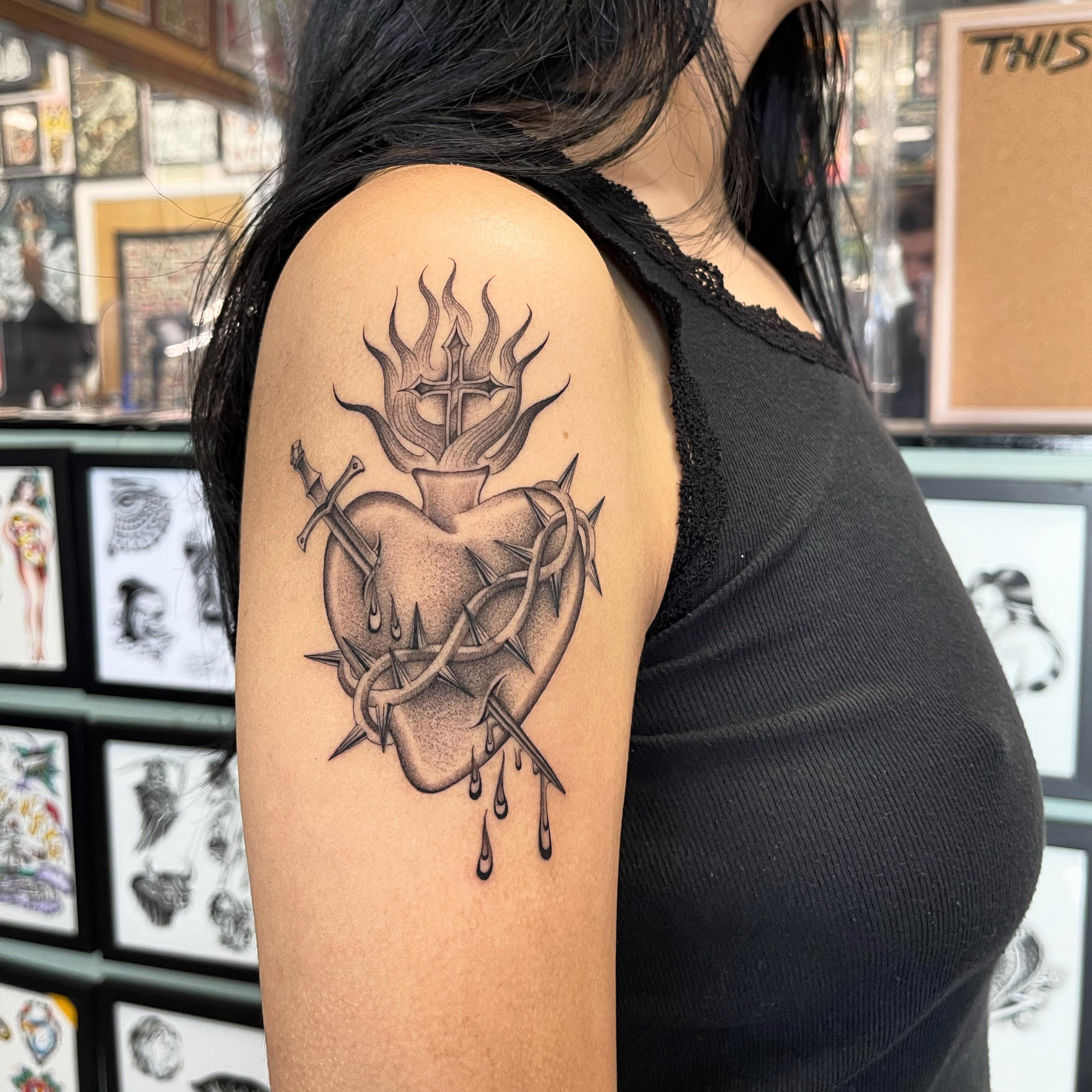 Tattoo by @tiyannagarlic — black_and_grey
