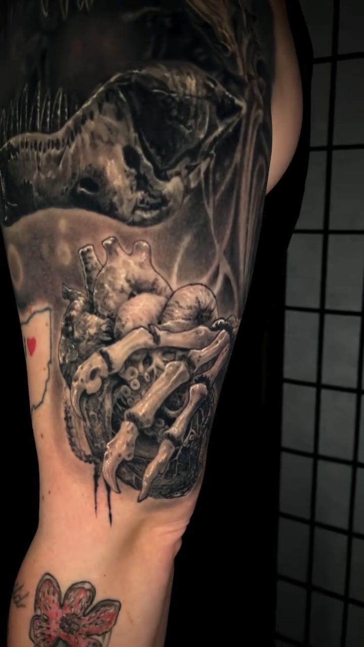 Dinosaur skulls and anatomical heart realism tattoo by ππ―ππ³π¦π° πππͺπ¬π«π±