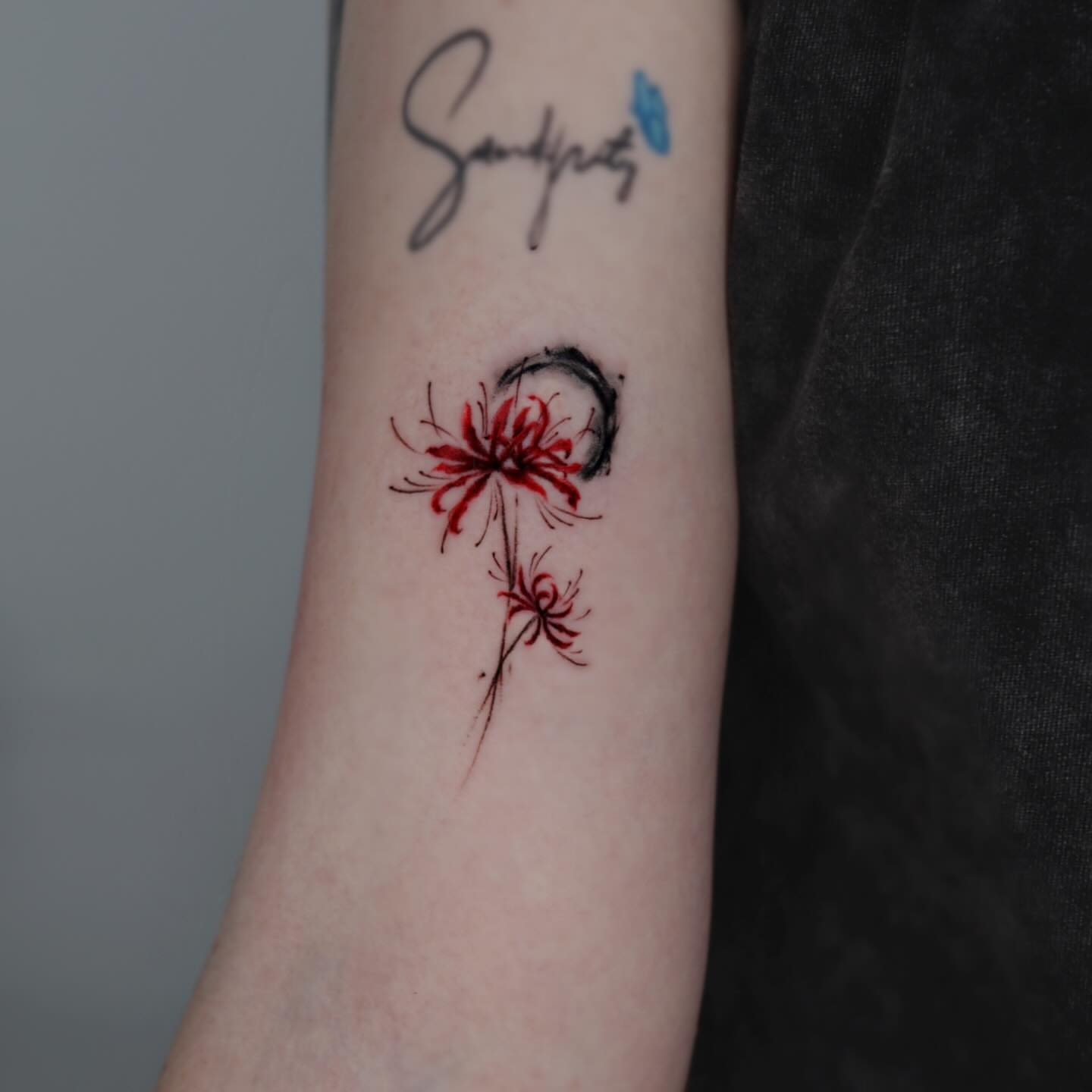 Tattoo by @dyun_tat2 — watercolor