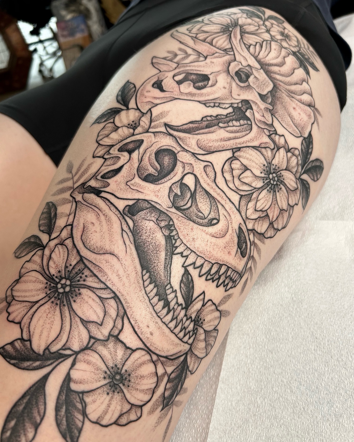 Tattoo by @jennietiesman β dotwork, black_and_grey