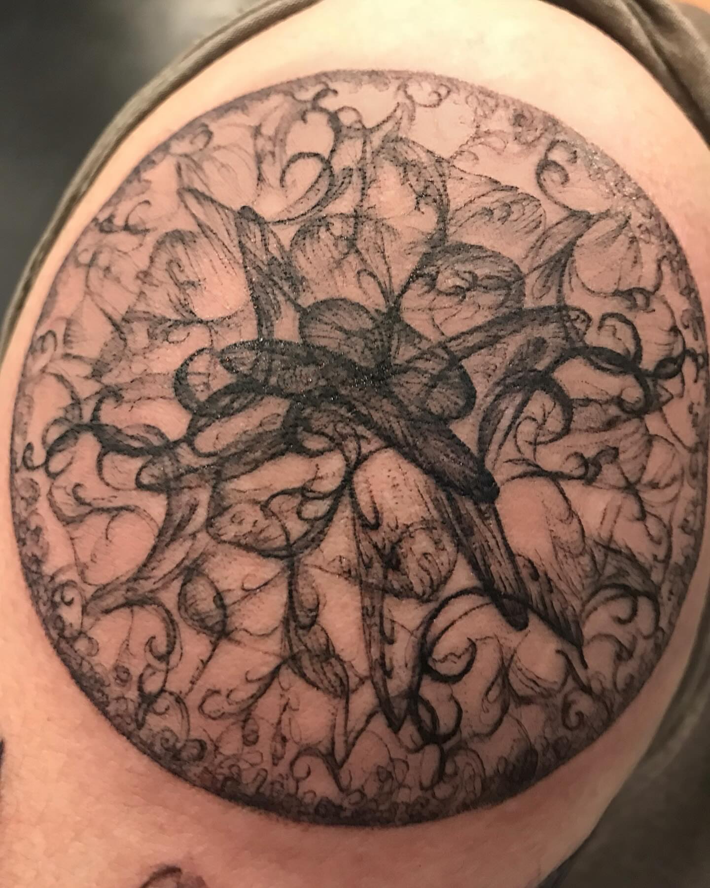 Octopus black and grey tattoo on the shoulder by G̵̨̗̗̈̅̓́͡ĕ̸̡̜̫̾̌̎̈͠ë̷̢̳̤̰̗͈̃͌͒̚͞