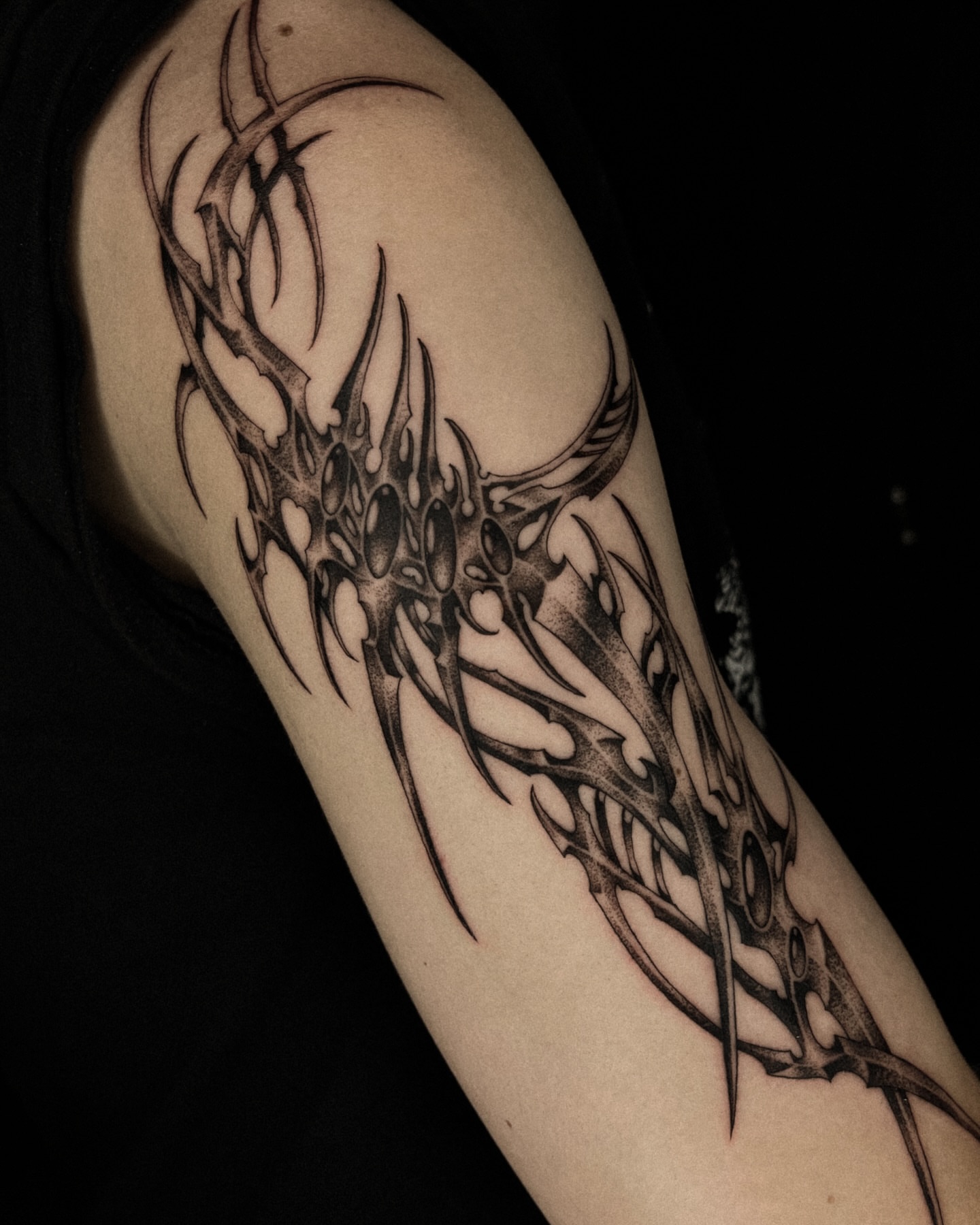 Dragon tribal tattoo on the forearm by David Ha