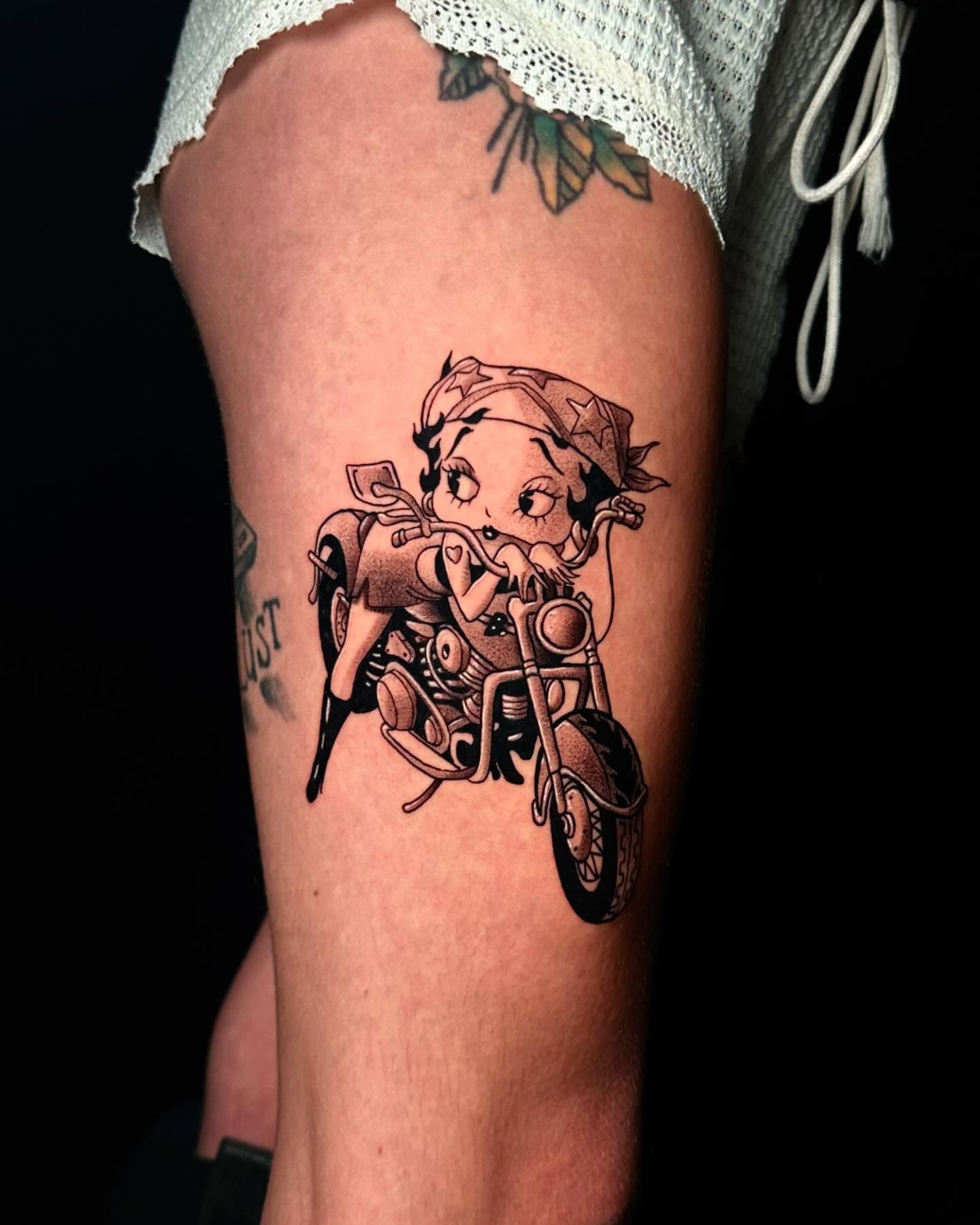 Tattoo by @picaflor.tattooer — black_and_grey