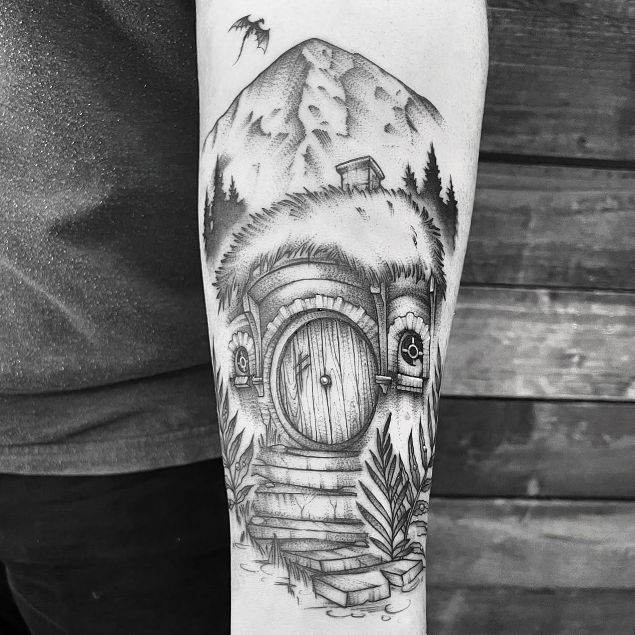 Hobbit house dotwork tattoo on the forearm by โพ ๐
๐ฏ๐ฆ ๐๐ฌ๐ด๐ข๐ฏ๐ฐ โพ