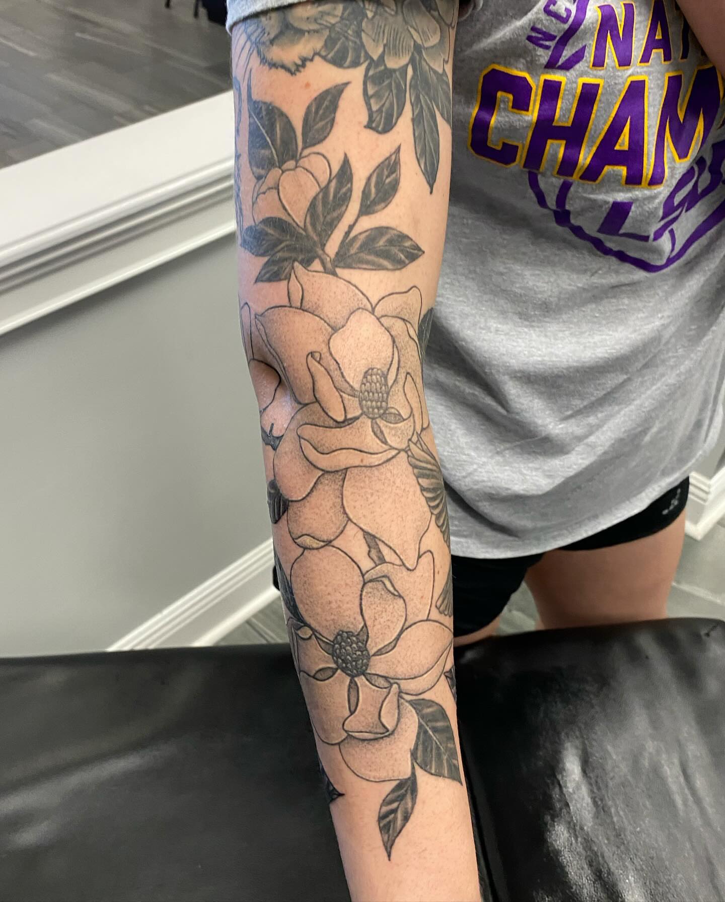 Tattoo by @miznola — black_and_grey