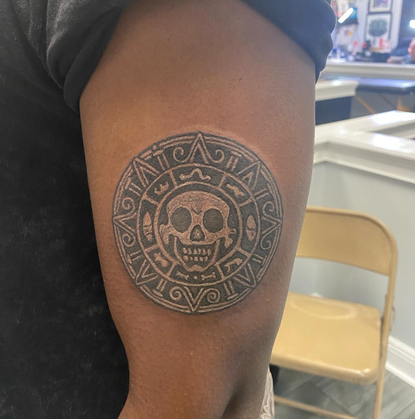 Tattoo by @miznola — black_and_grey, geometric