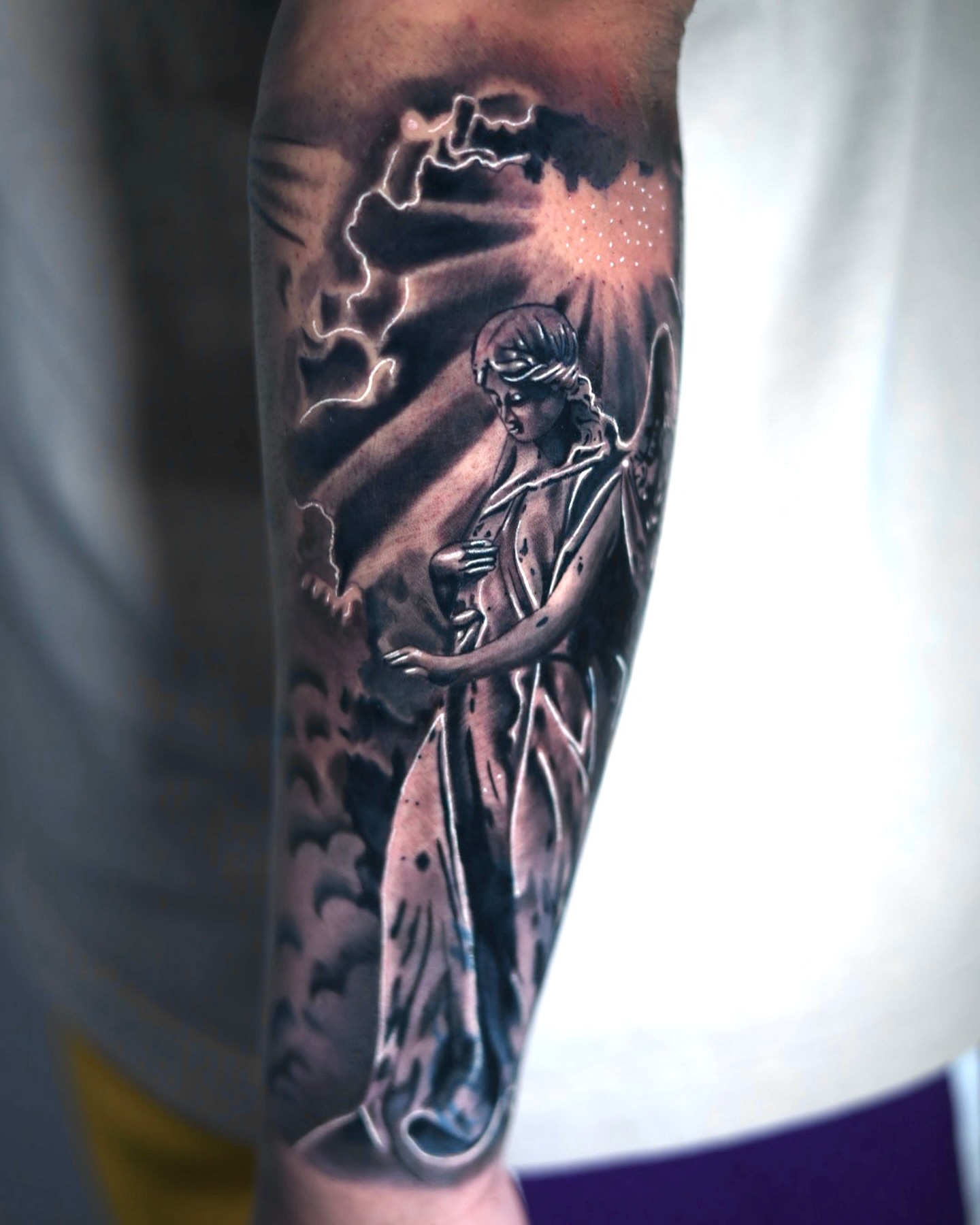 Tattoo by @tiagoink__ — black_and_grey, realism