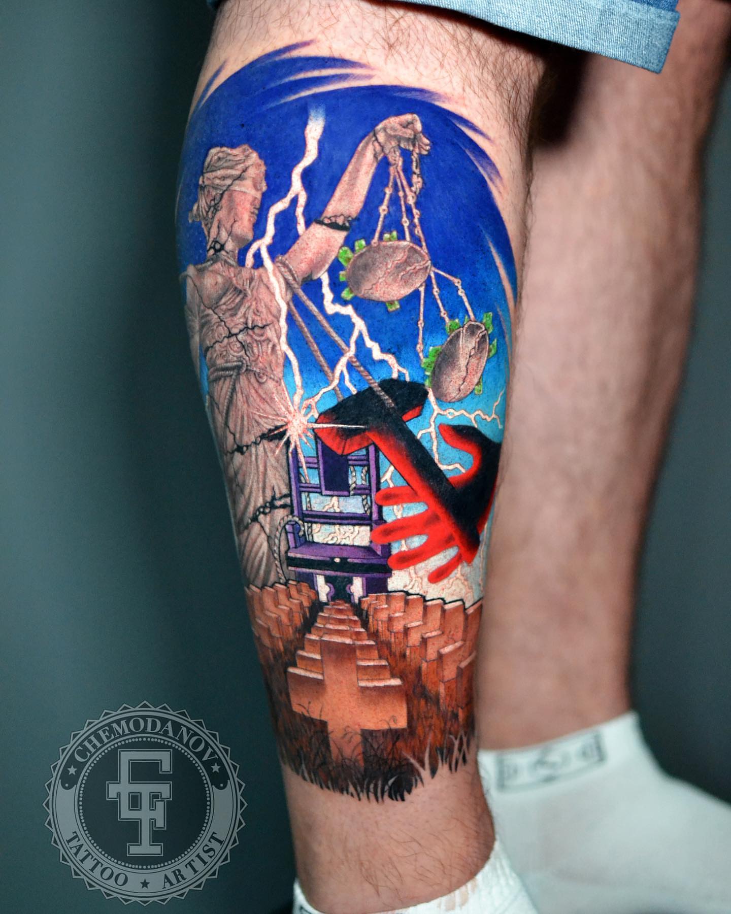 Tattoo by @chemodanov11 — realism