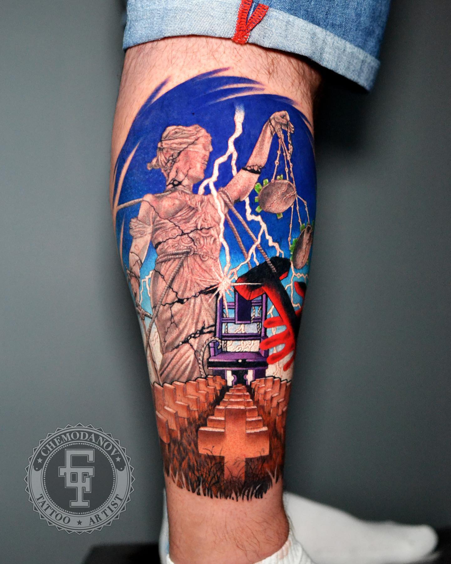 Tattoo by @chemodanov11 — realism