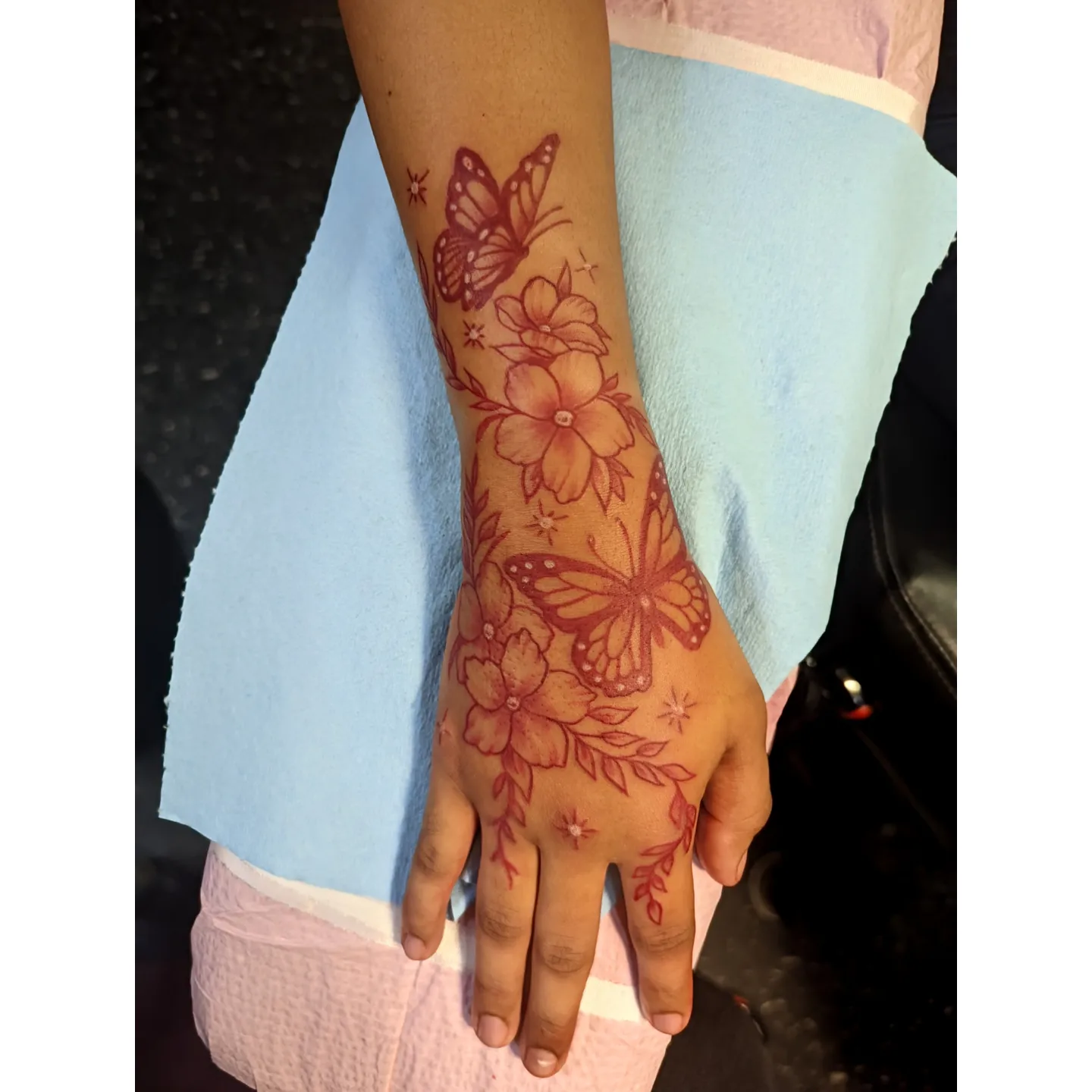 Tattoo by @j9ladylucktattoo — new_school, ornamental