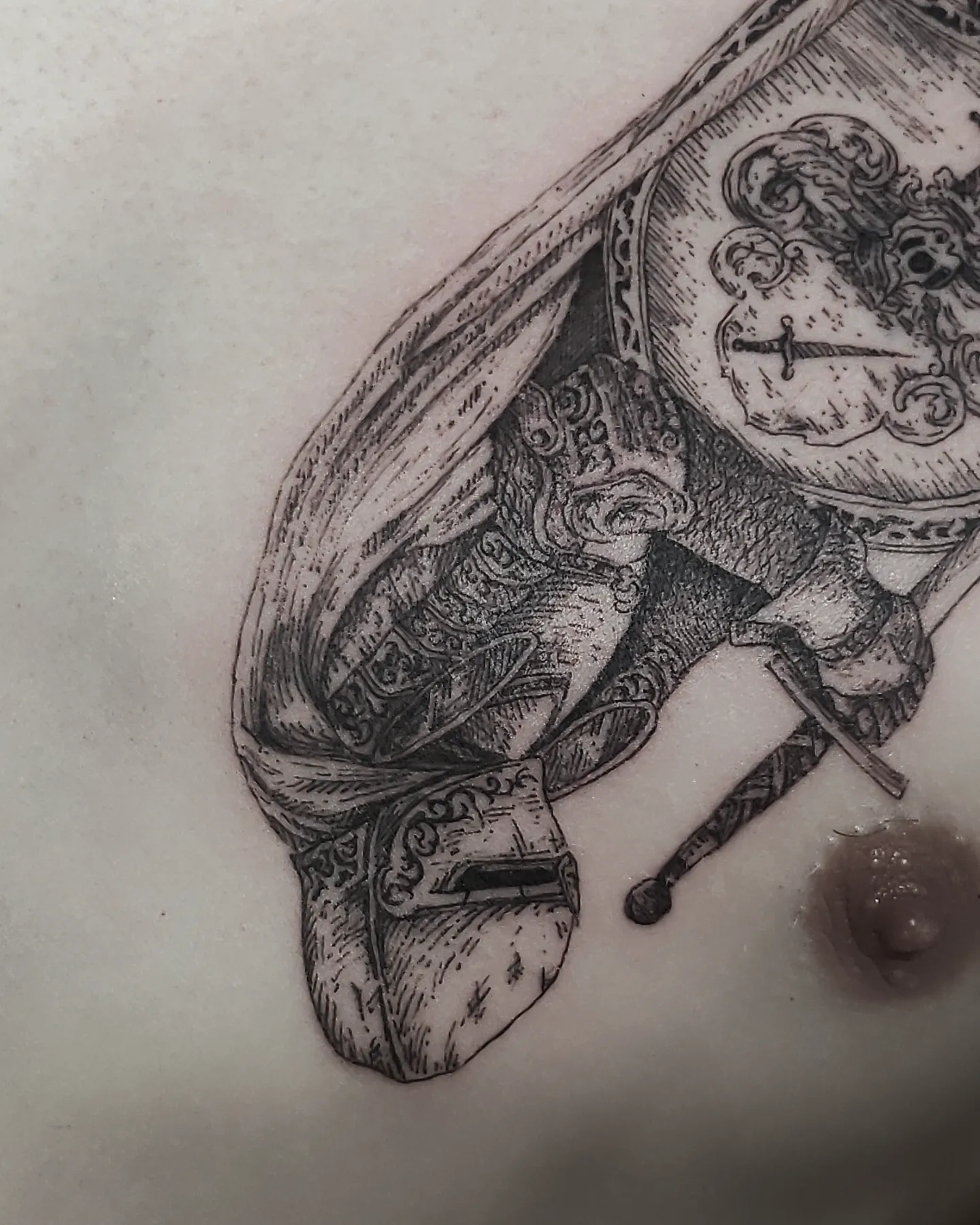 Tattoo by @kritrv — black_and_grey